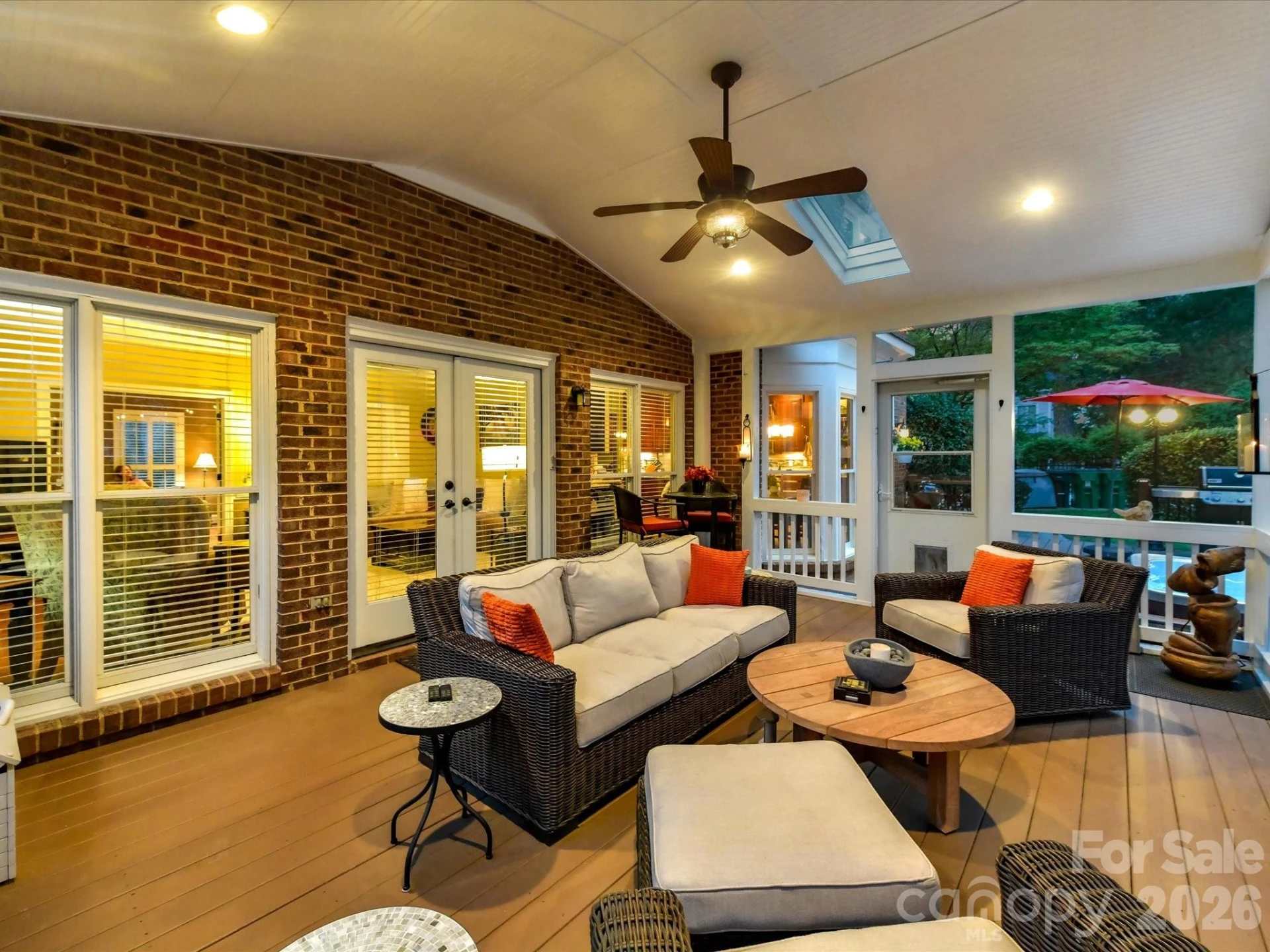 8715 Cahill Lane - Photo 44