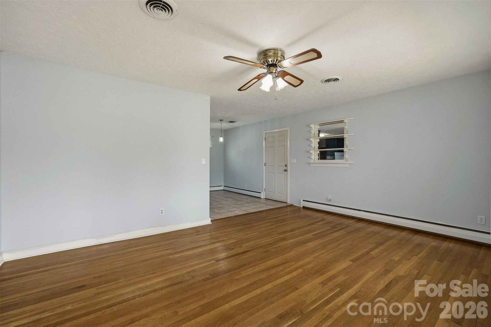 2174 Chester Avenue - Photo 18