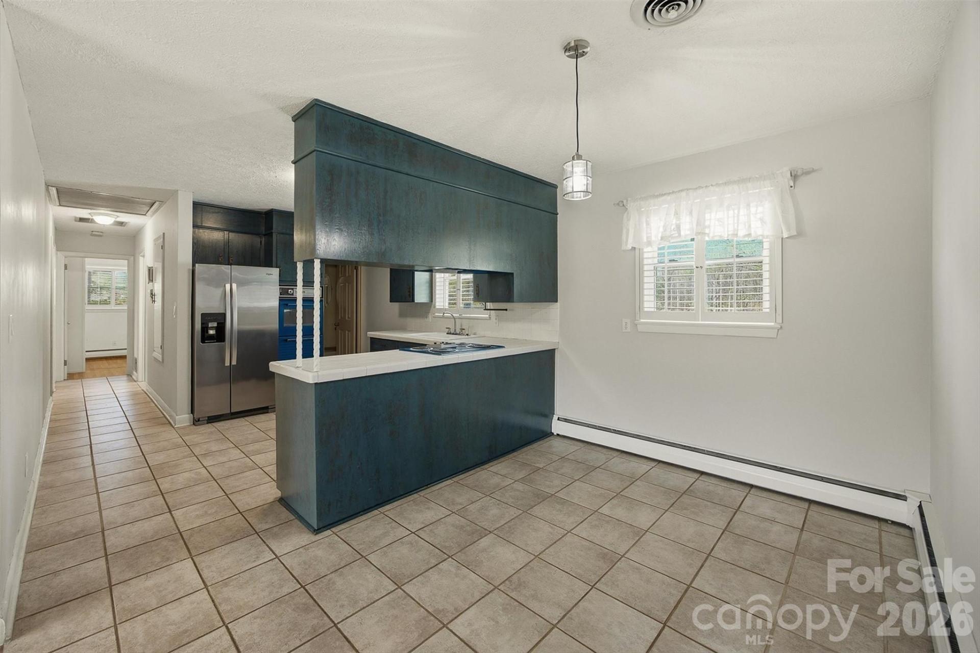 2174 Chester Avenue - Photo 20