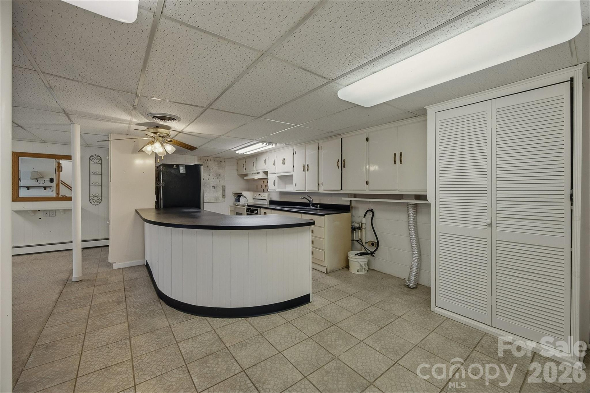 2174 Chester Avenue - Photo 27