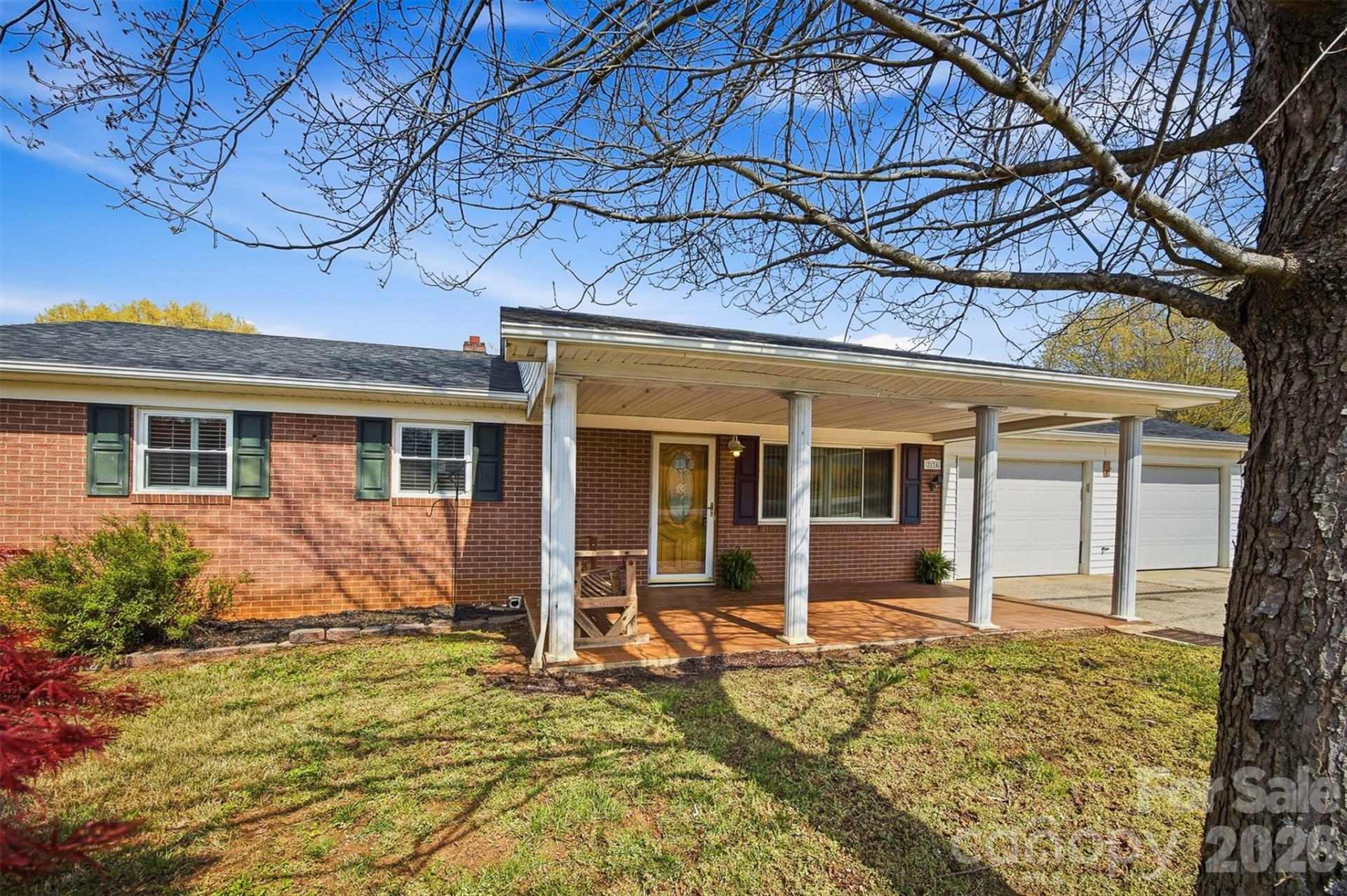 2174 Chester Avenue - Photo 5