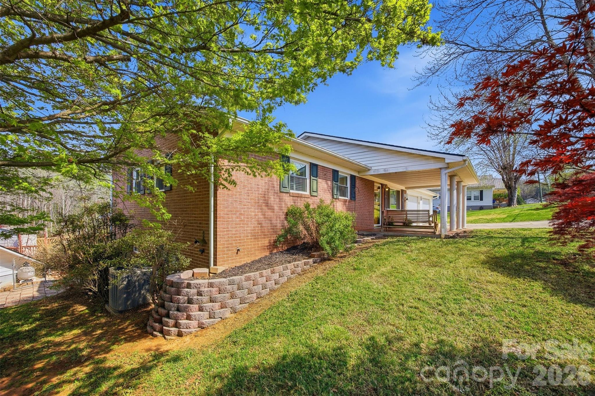 2174 Chester Avenue - Photo 6