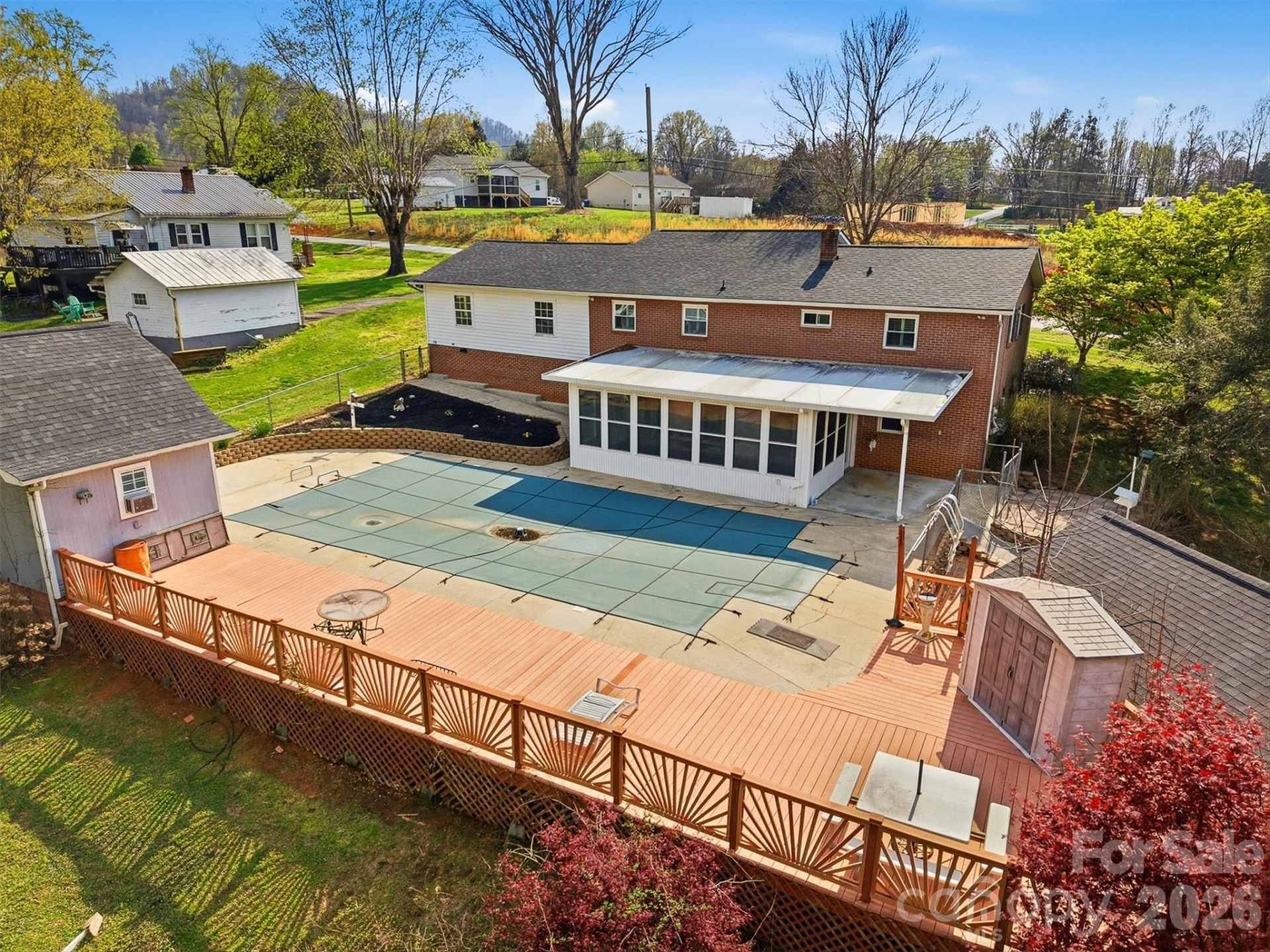 2174 Chester Avenue - Photo 9