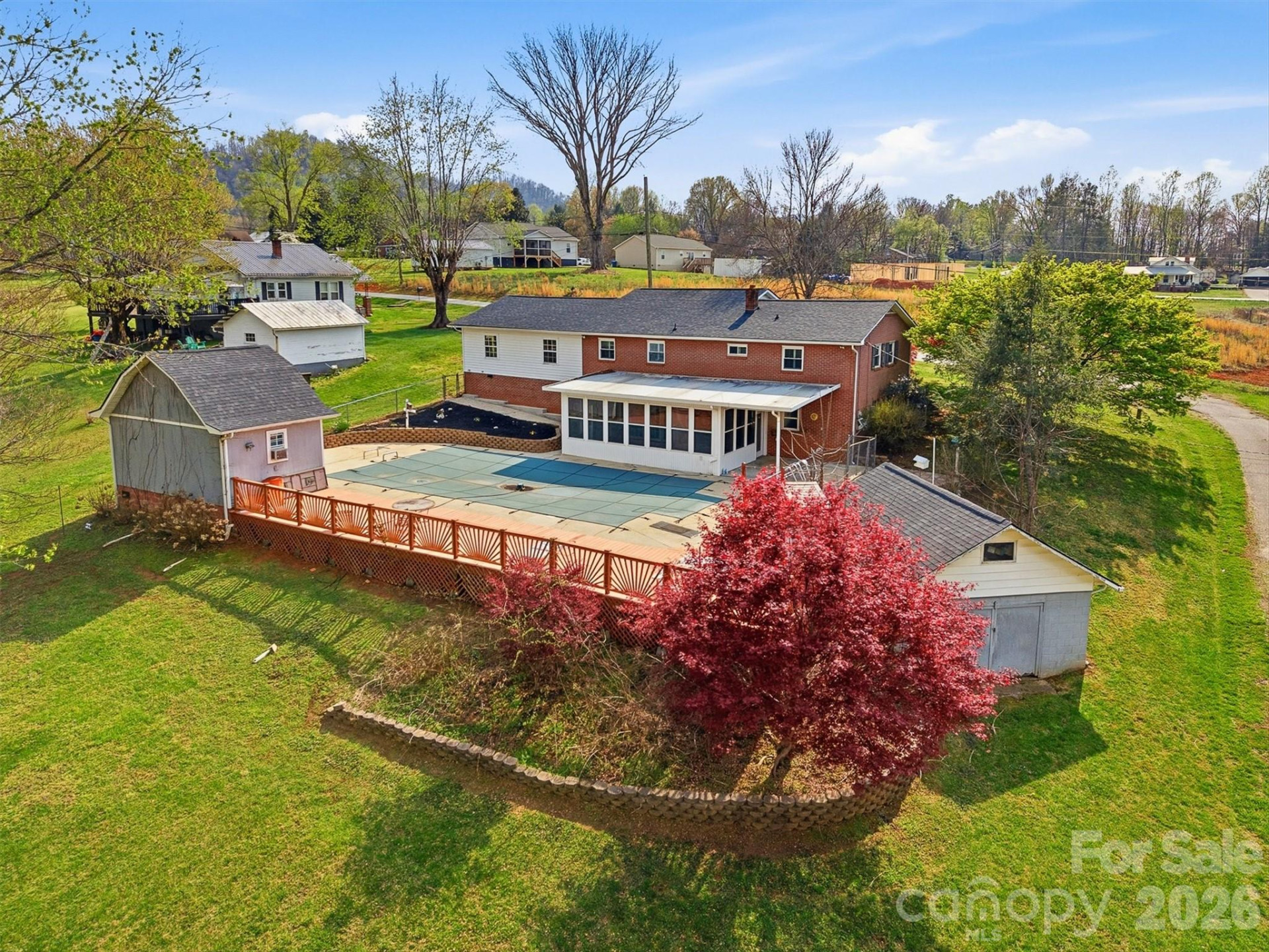 2174 Chester Avenue - Photo 10