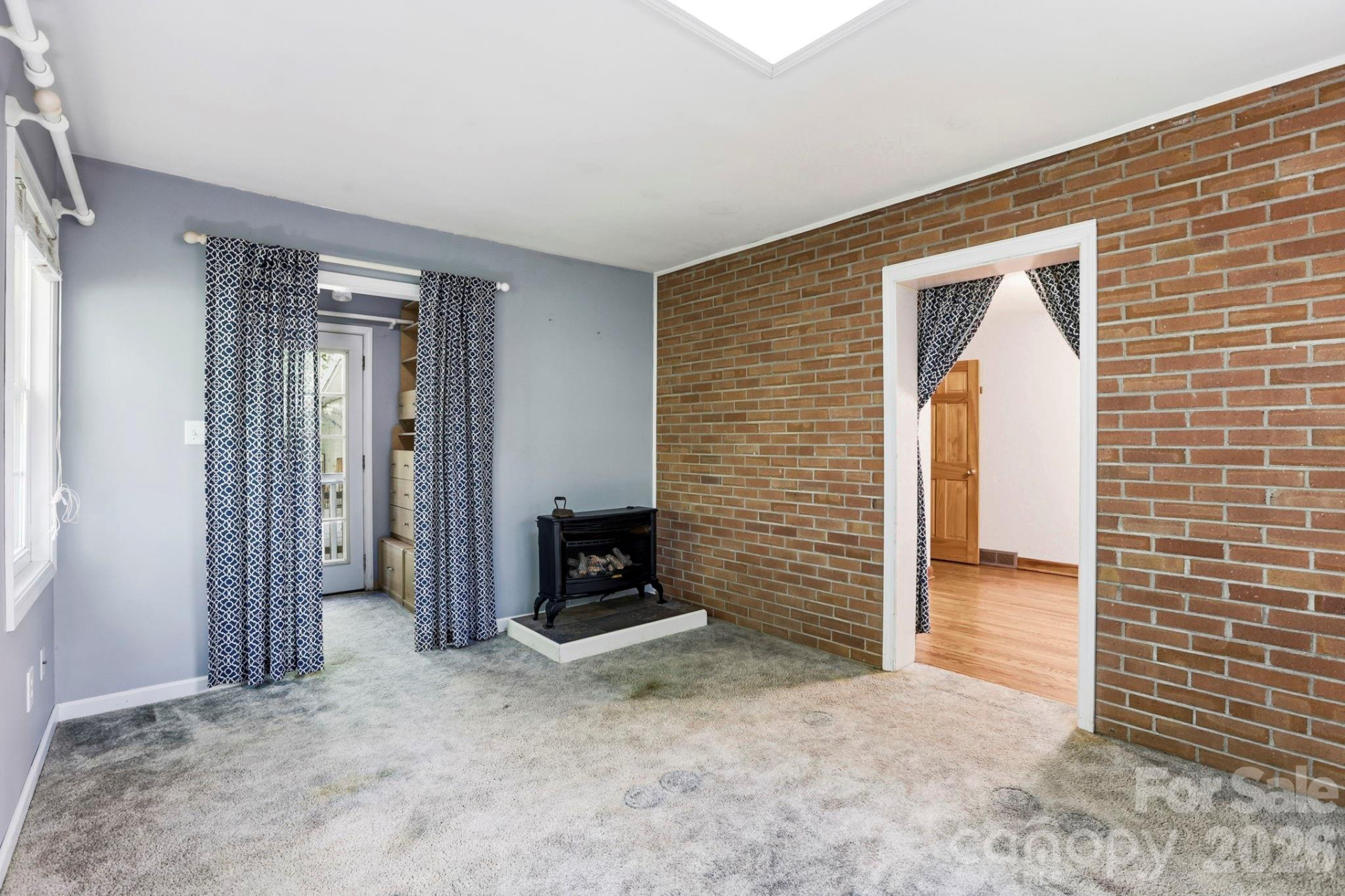 121 Wells Street - Photo 13