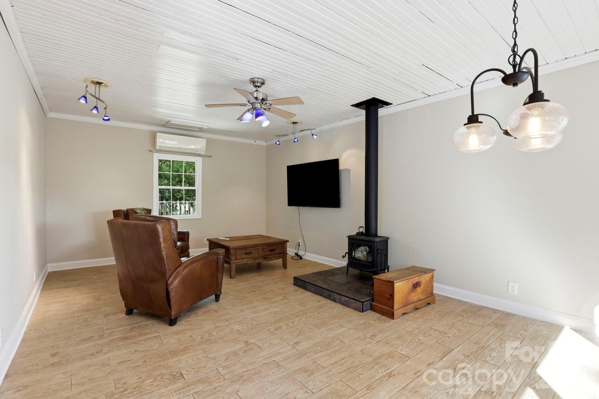 121 Wells Street - Photo 19