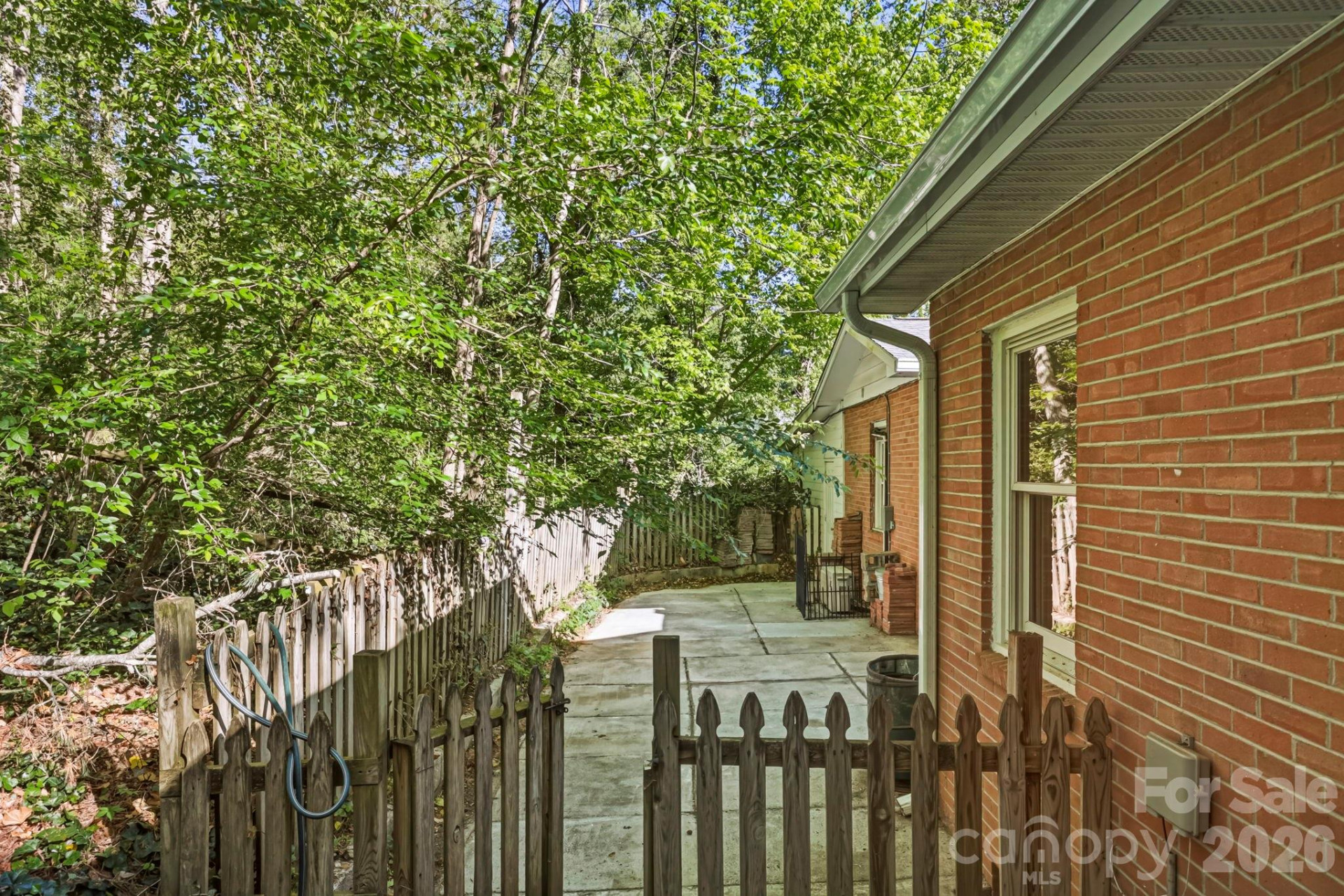 121 Wells Street - Photo 21