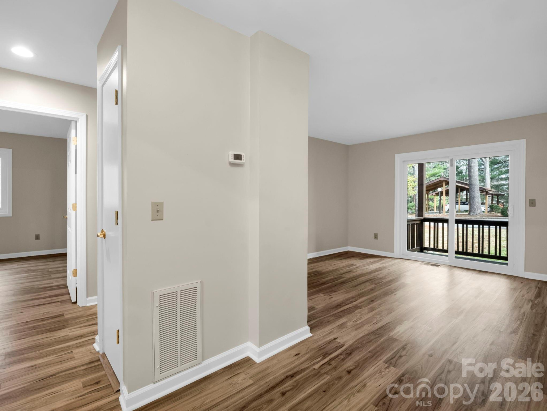 520 Courtwood Lane #1-8 - Photo 5
