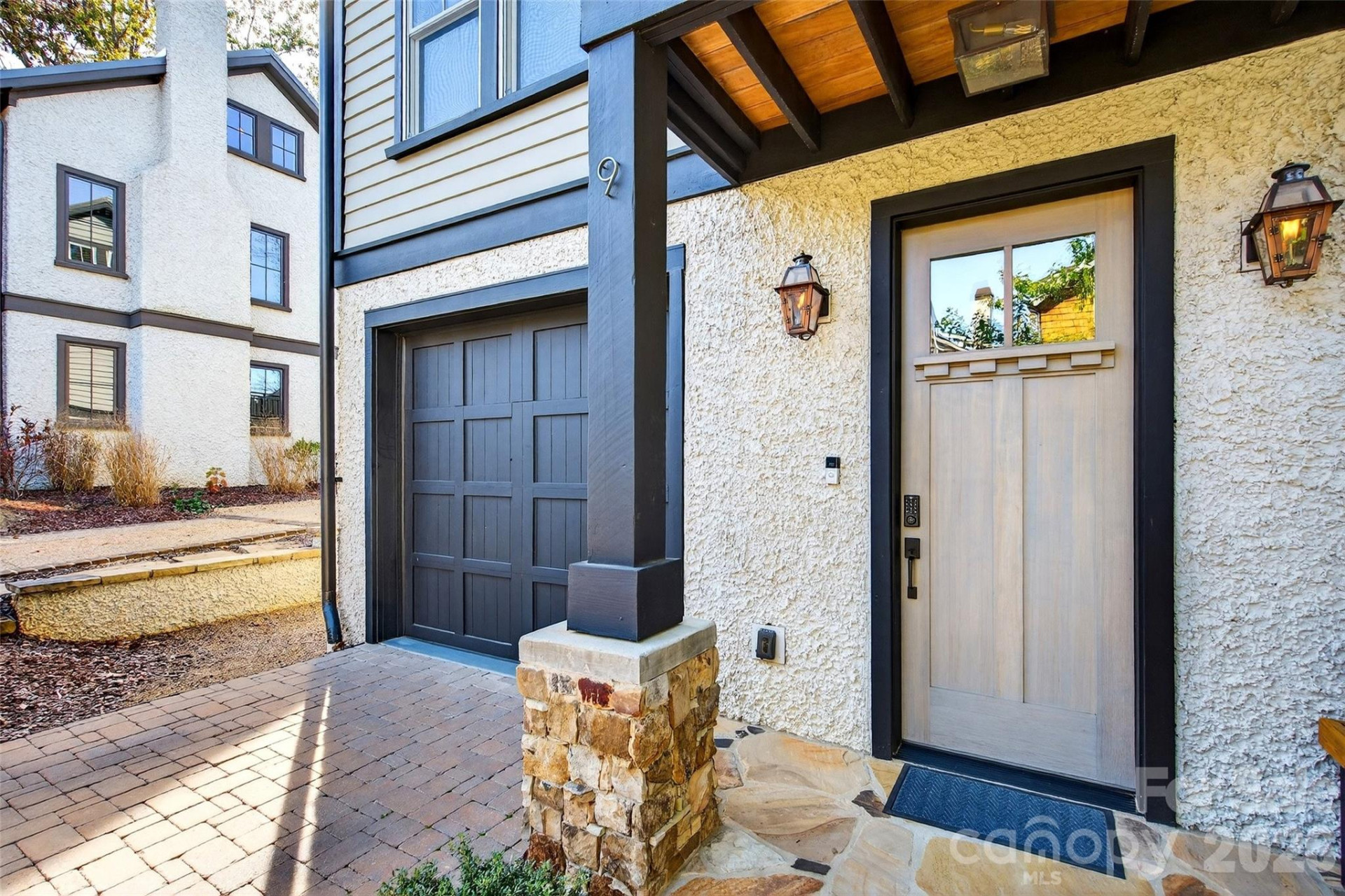 9 Fay Jones Lane - Photo 4