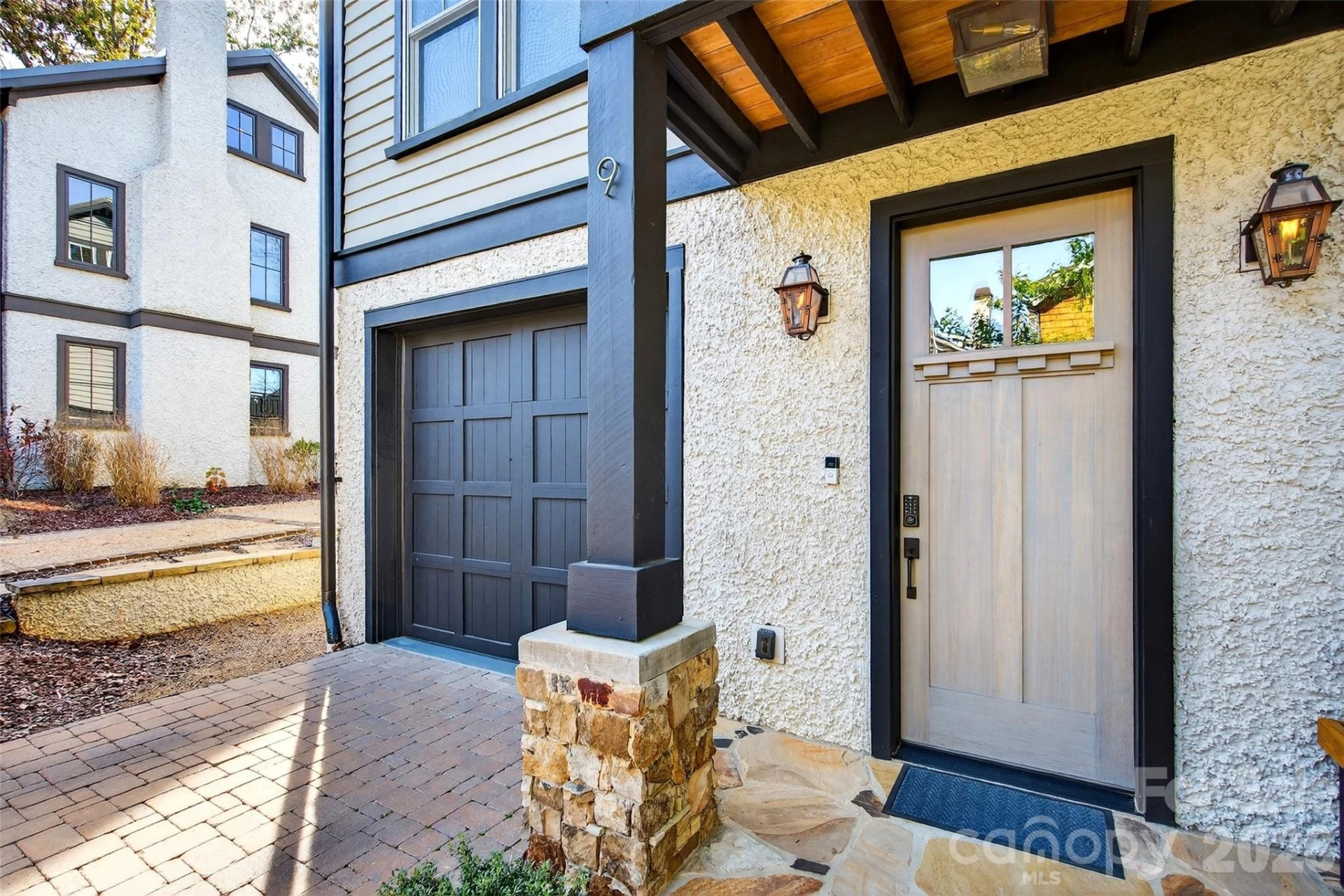 9 Fay Jones Lane - Photo 4