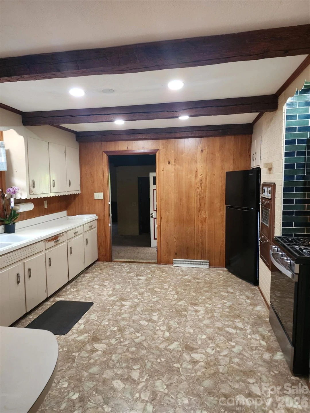 2119 Pamela Street - Photo 6