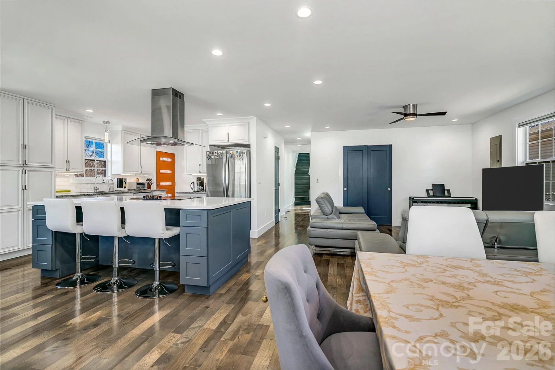 215 Oakview Road