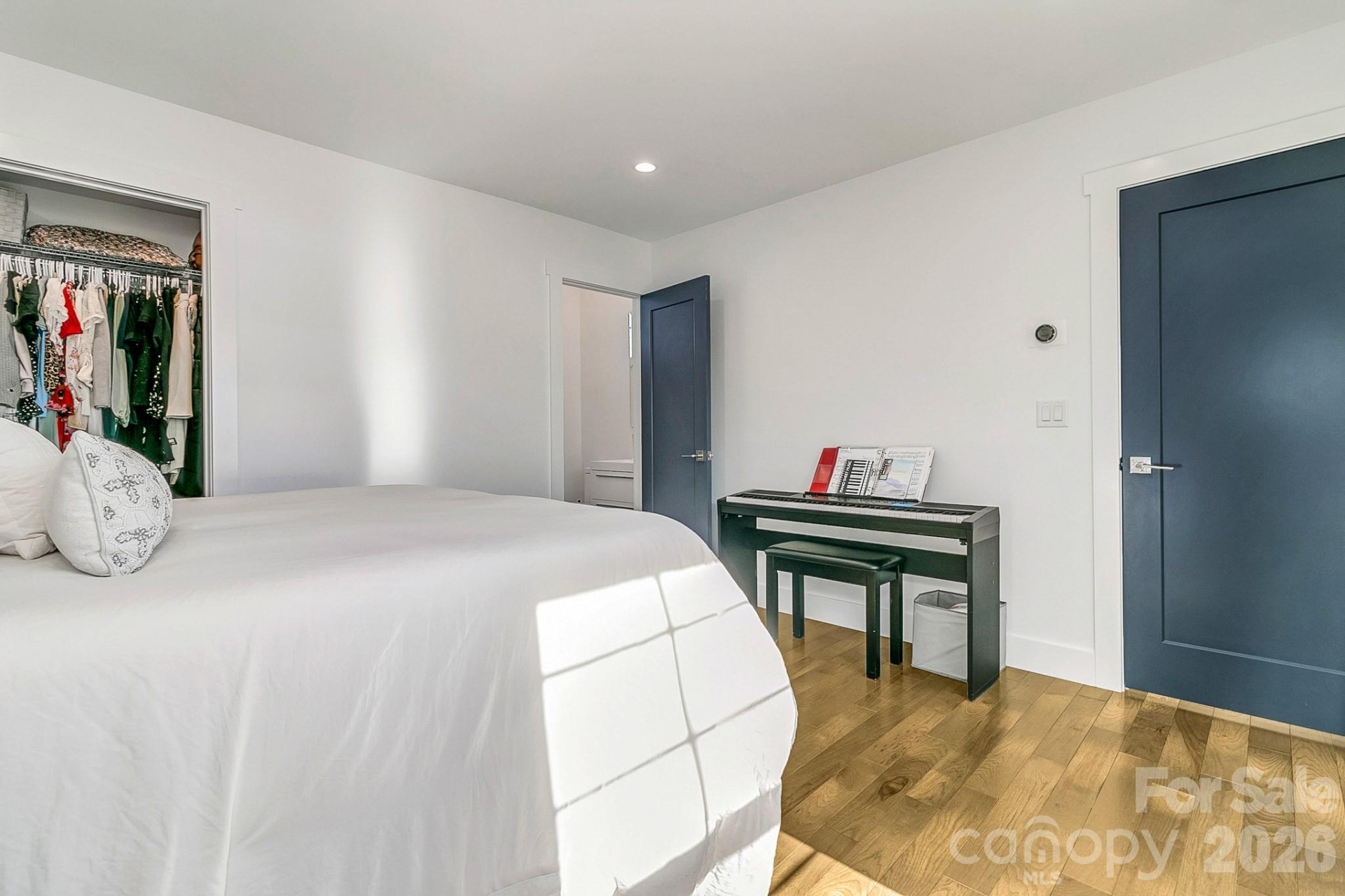 215 Oakview Road - Photo 34