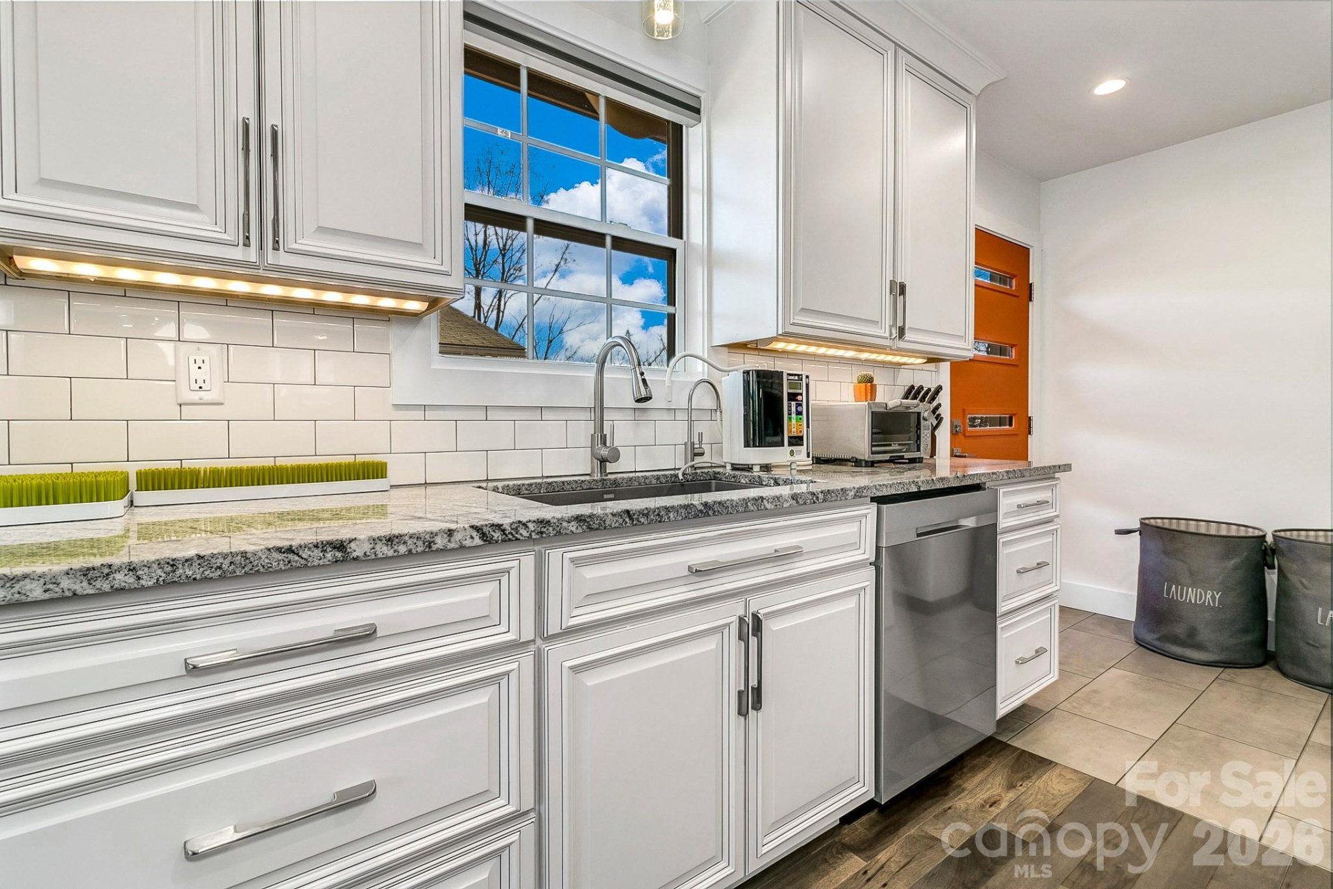 215 Oakview Road - Photo 9