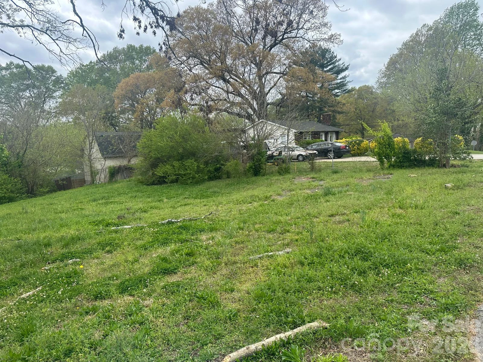 306 Louisiana Avenue - Photo 2
