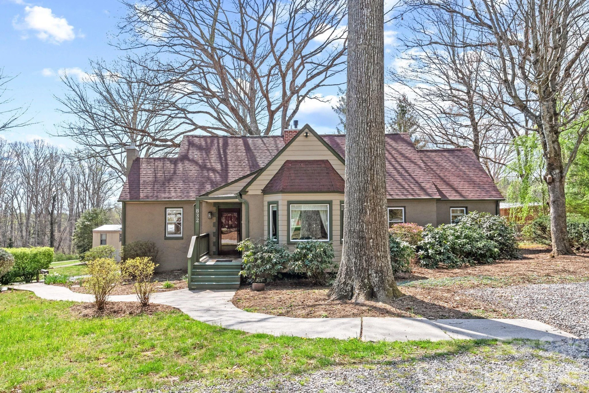 832 Sand Hill Road