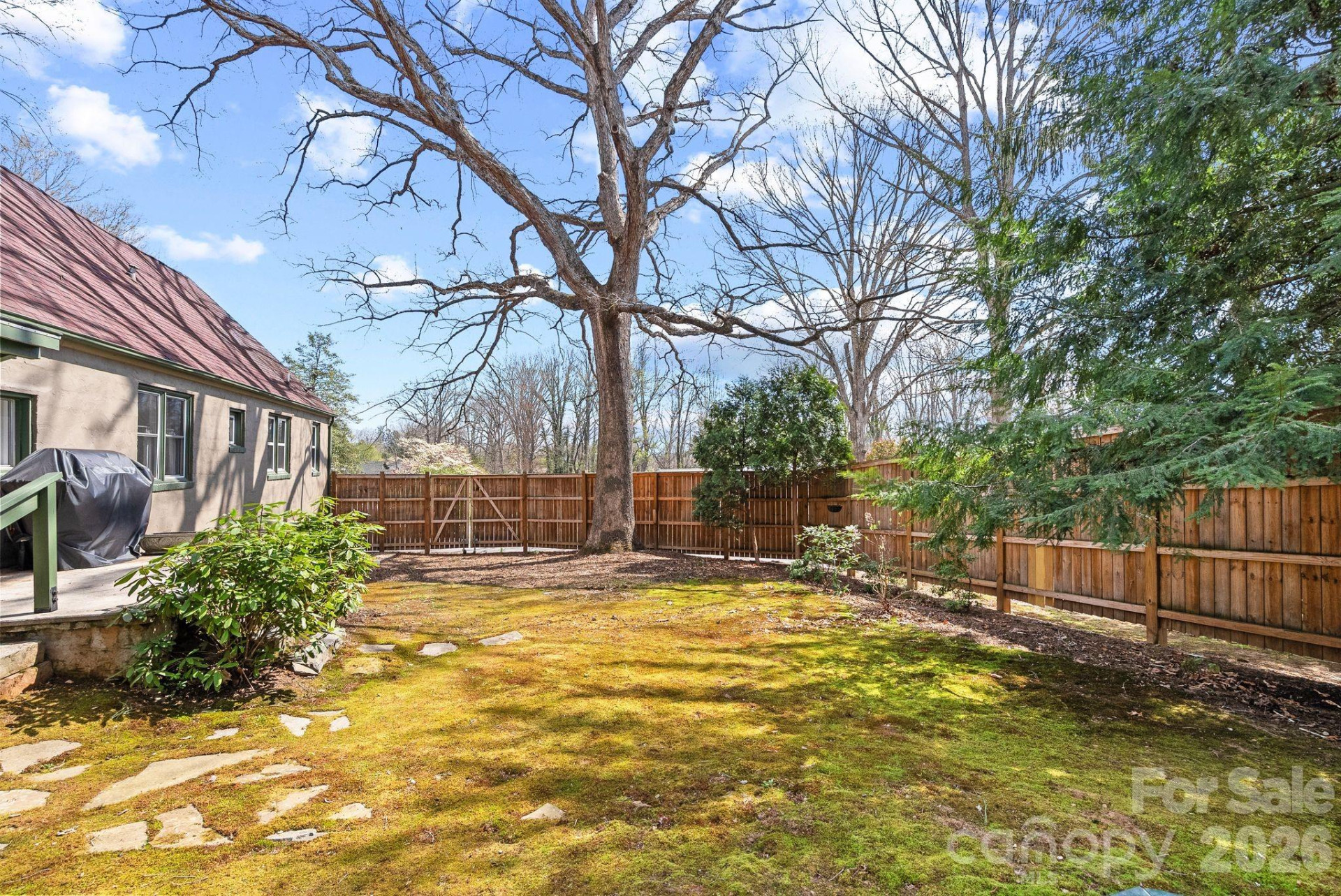 832 Sand Hill Road - Photo 2