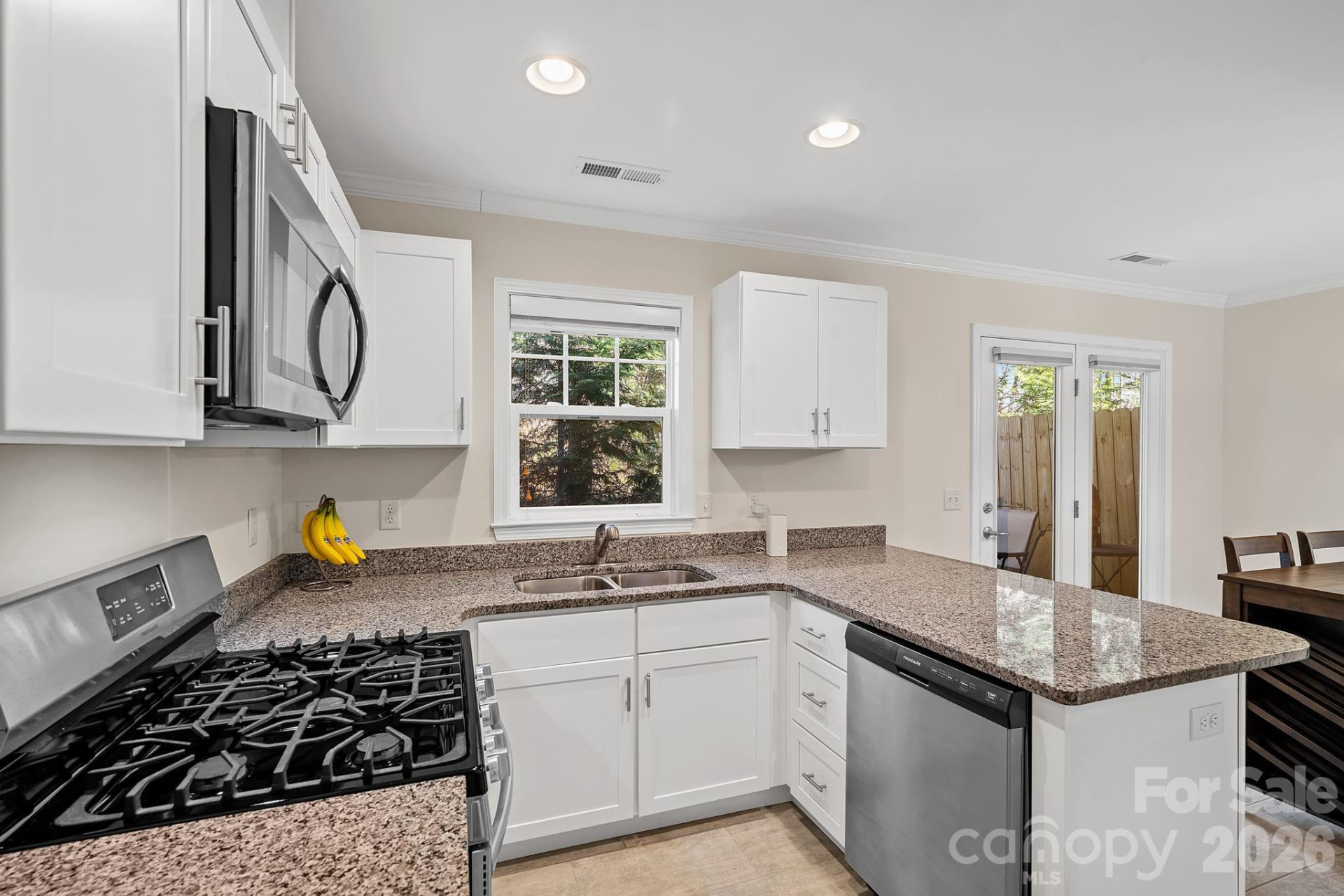 1009 Baldwin Commons Drive - Photo 6