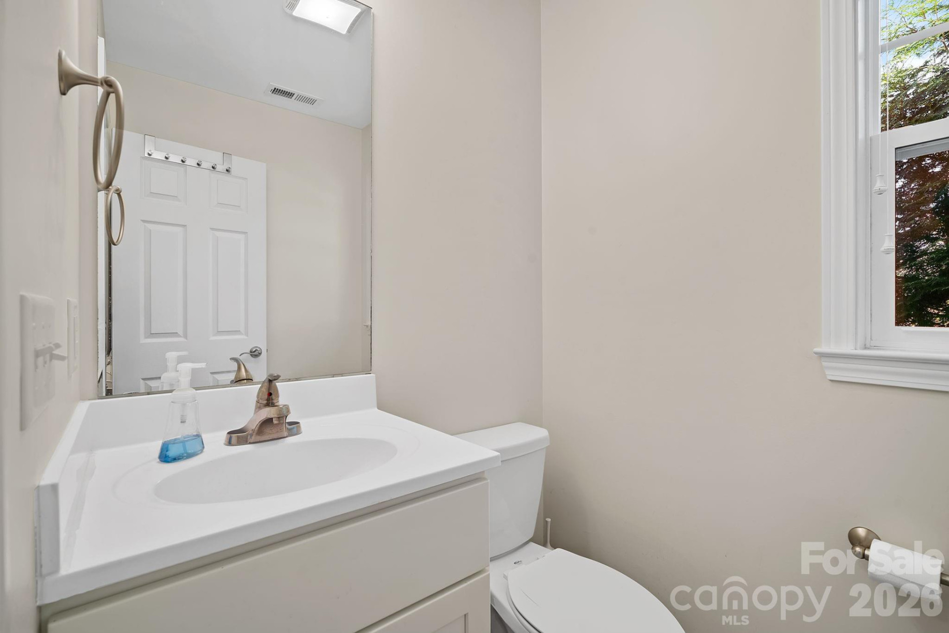 1009 Baldwin Commons Drive - Photo 9