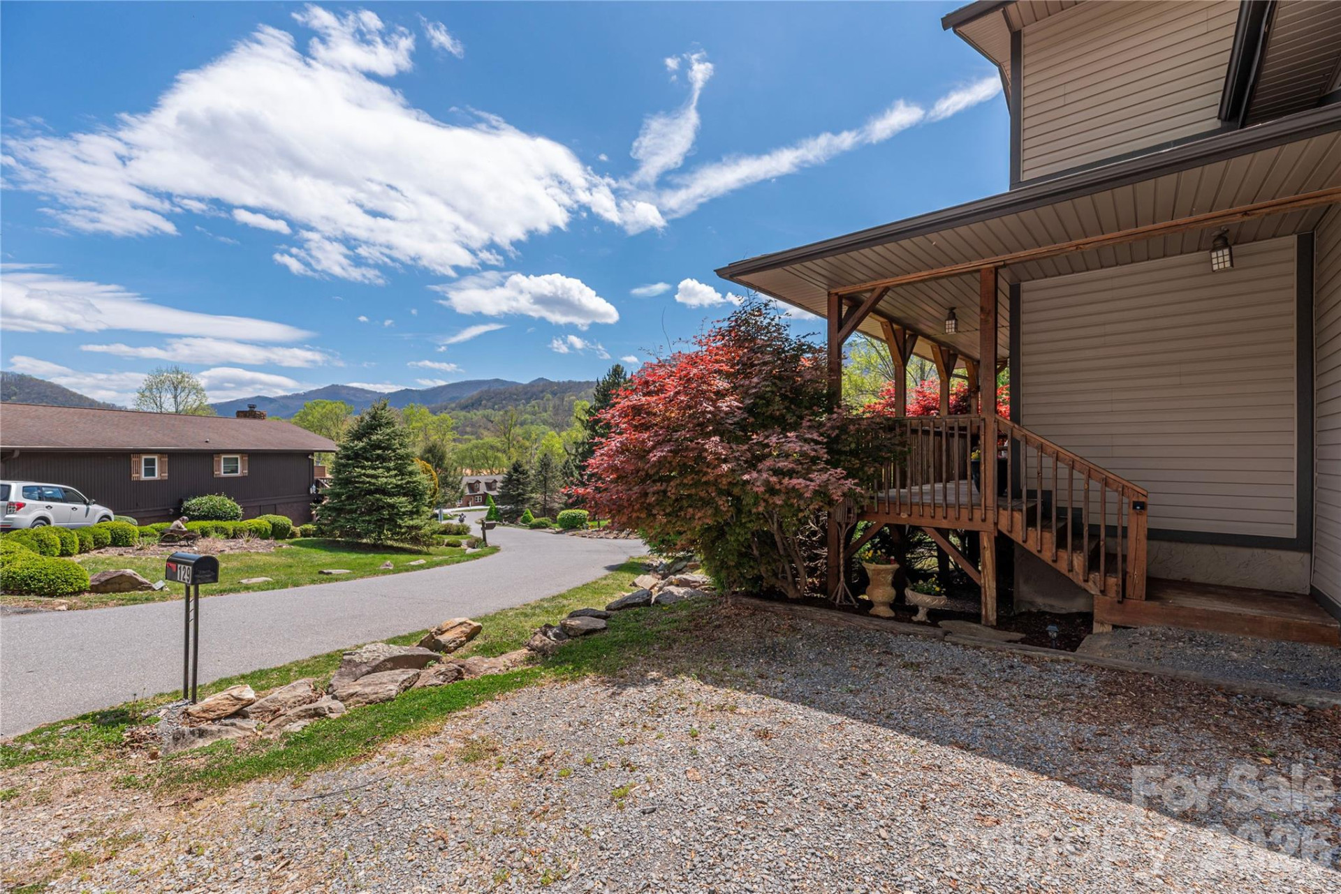 129 Valley Creek Drive - Photo 3