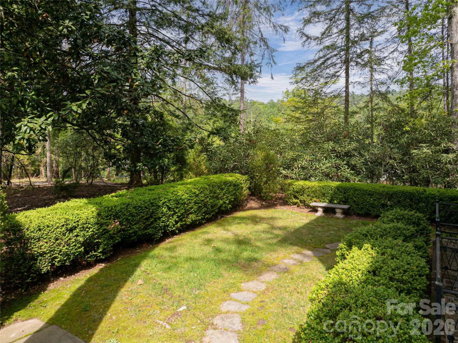 407 Vanderbilt Road - Photo 18