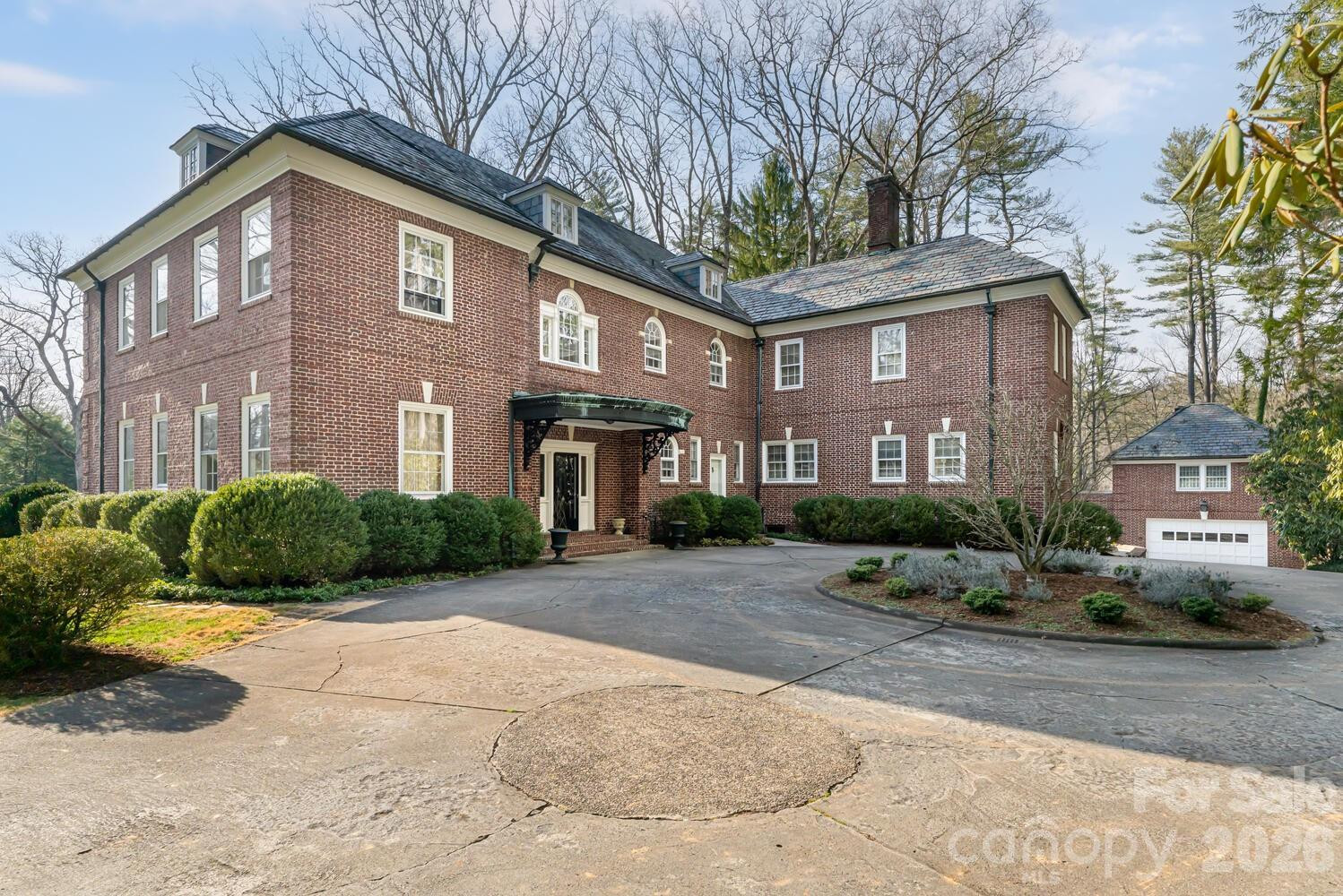 407 Vanderbilt Road - Photo 3