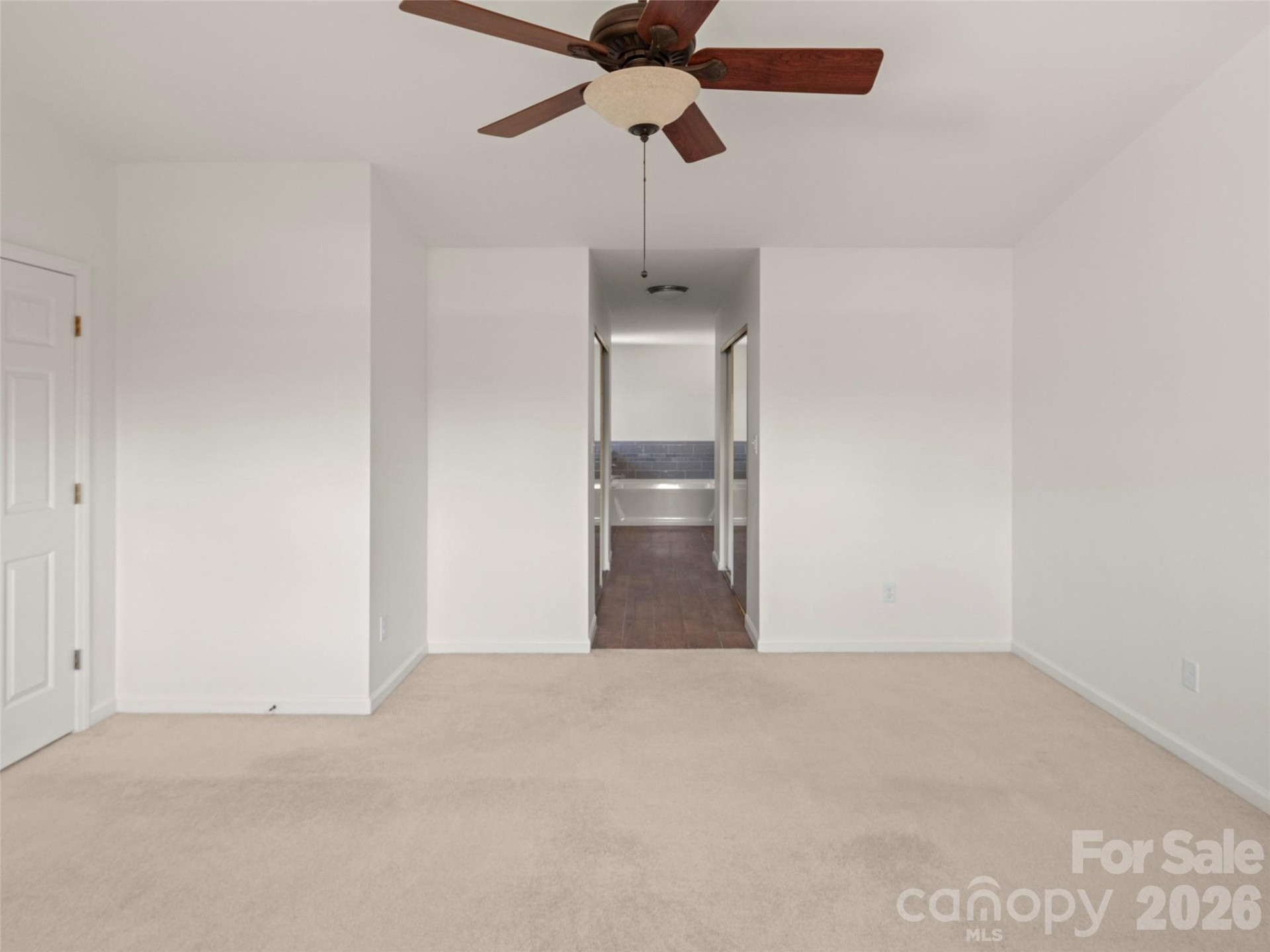 141 Deerlake Drive - Photo 18