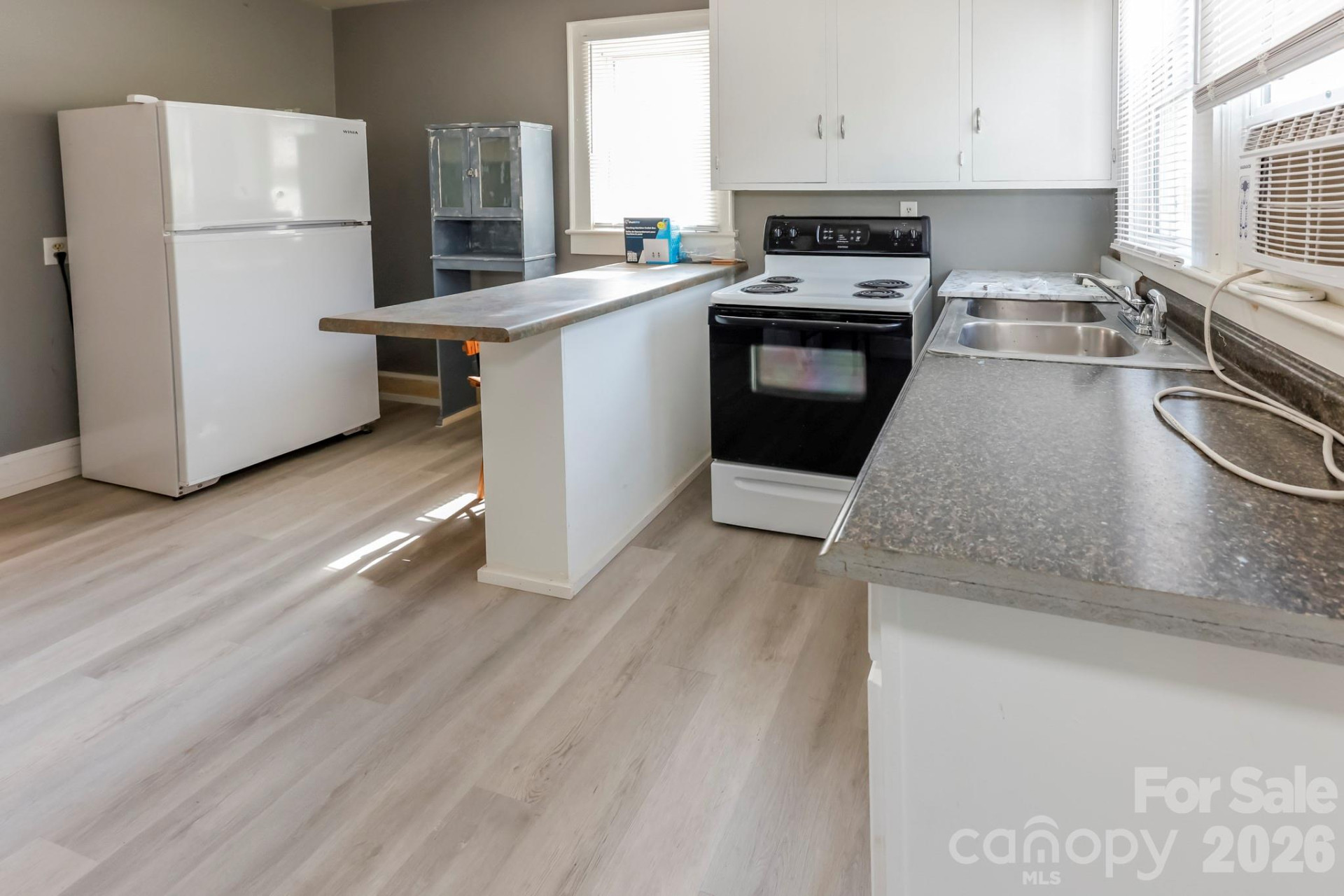 114 Mitchell Street - Photo 16