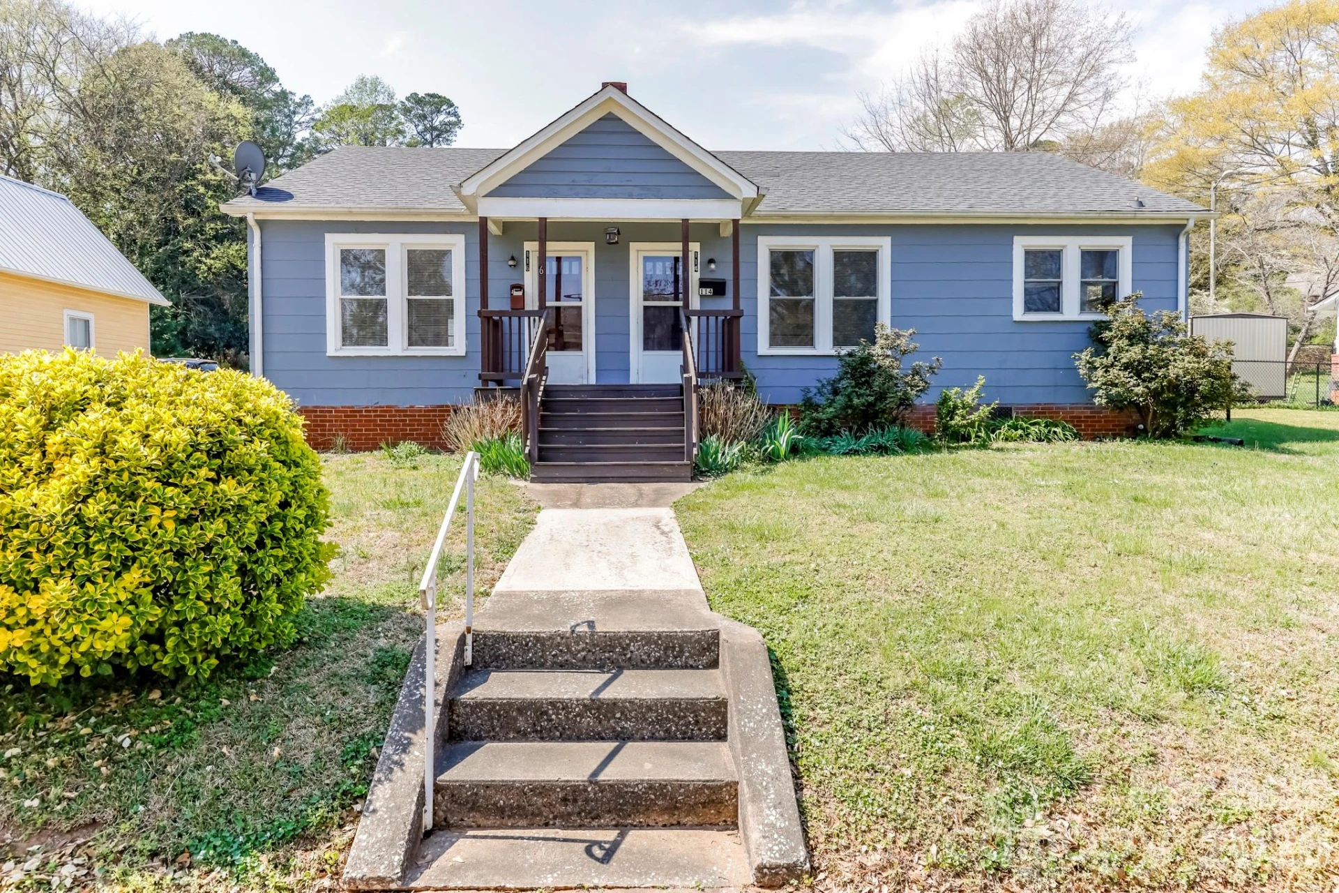 114 Mitchell Street - Photo 3