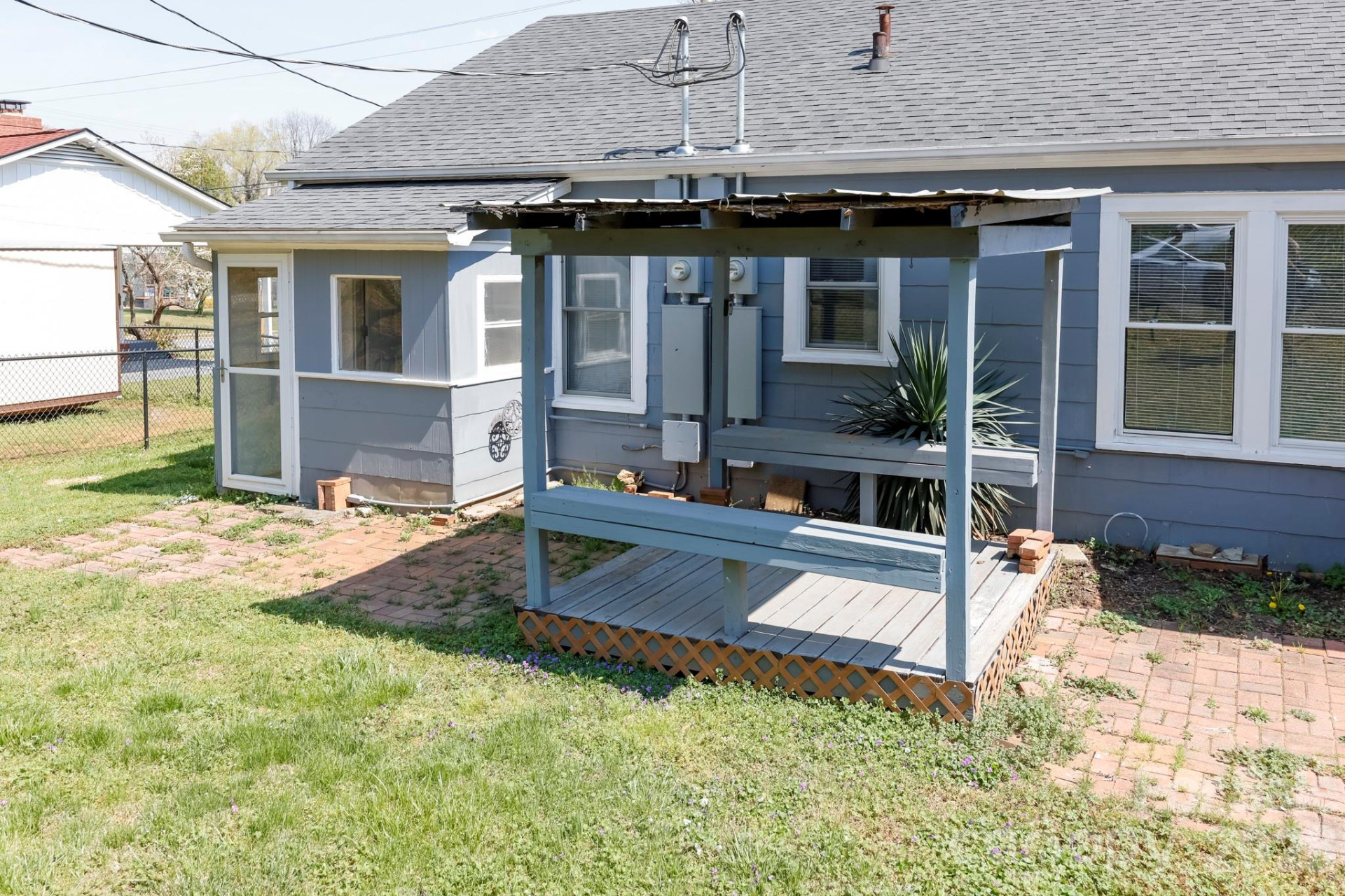 114 Mitchell Street - Photo 9