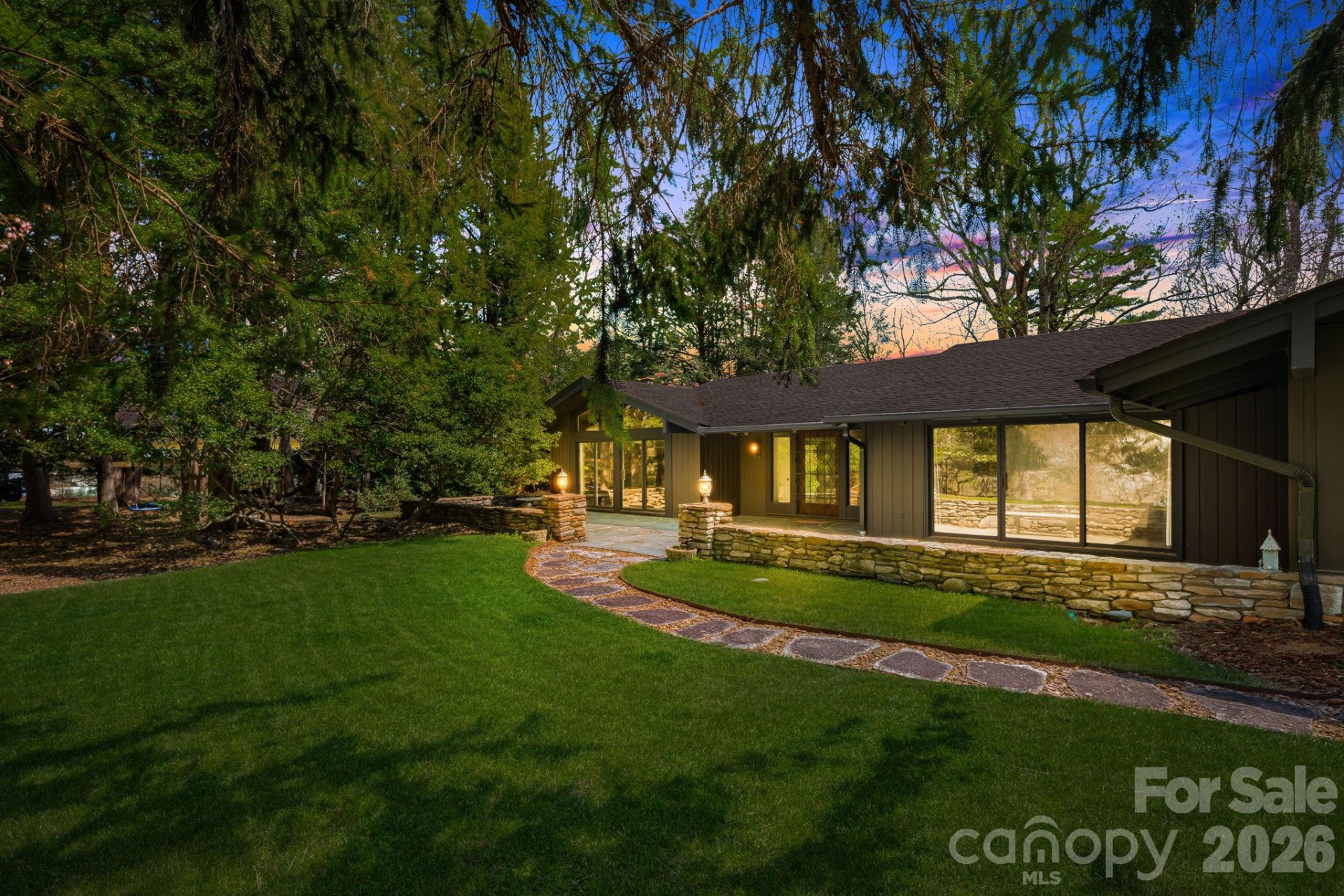 254 Orchard Circle - Photo 3