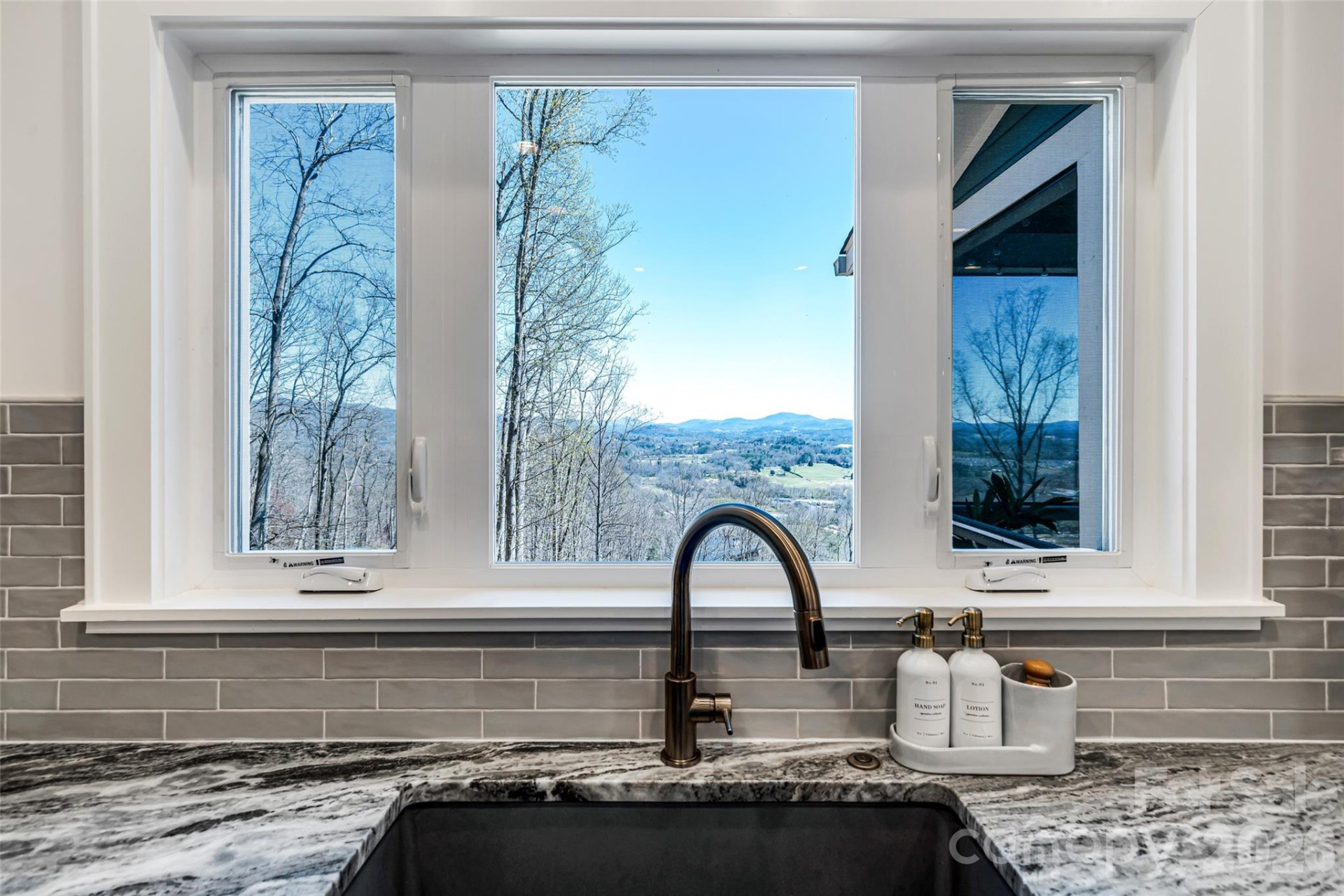 98 Rock Cliff Way - Photo 18