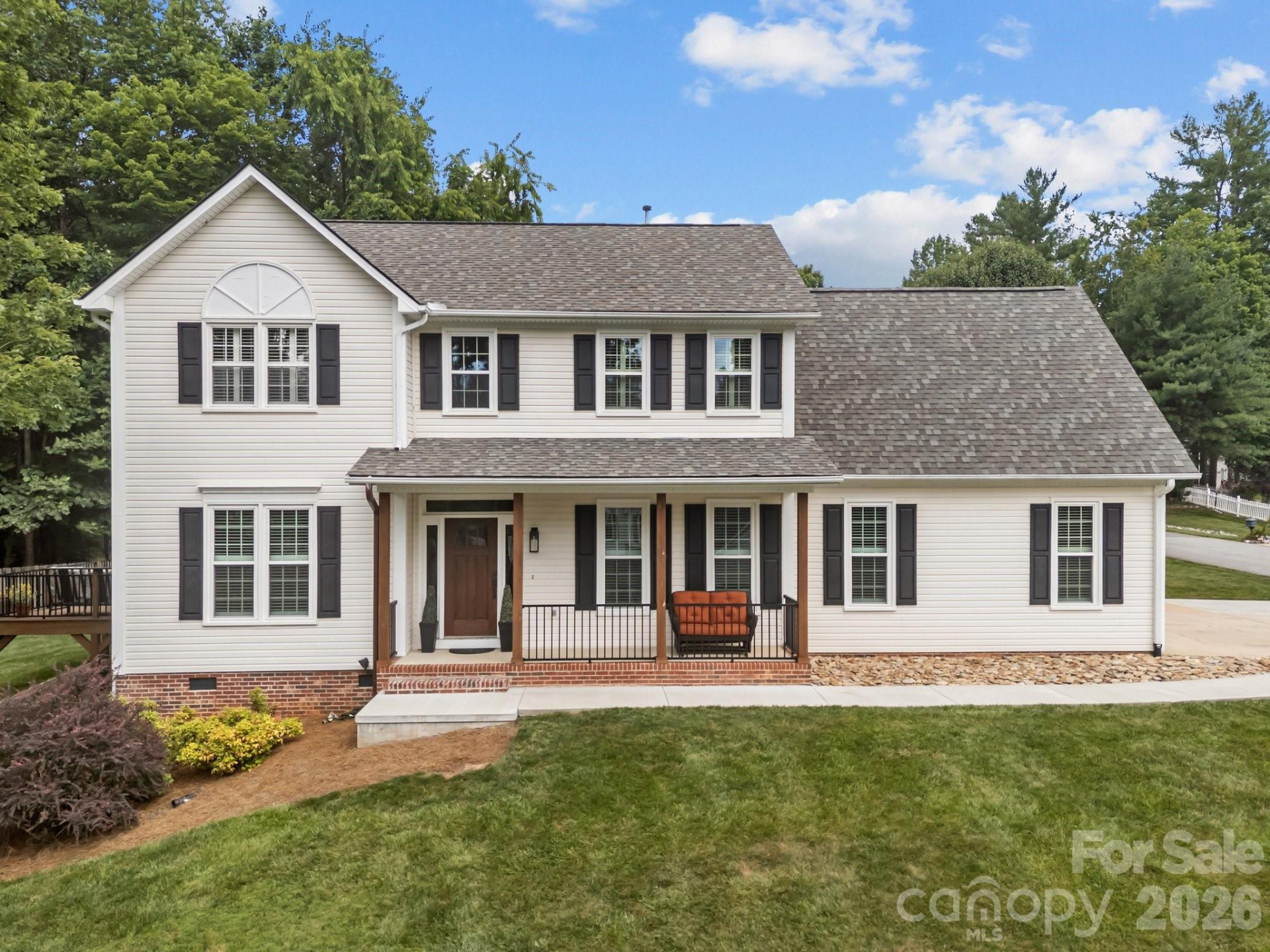 200 Windsor Forest Circle