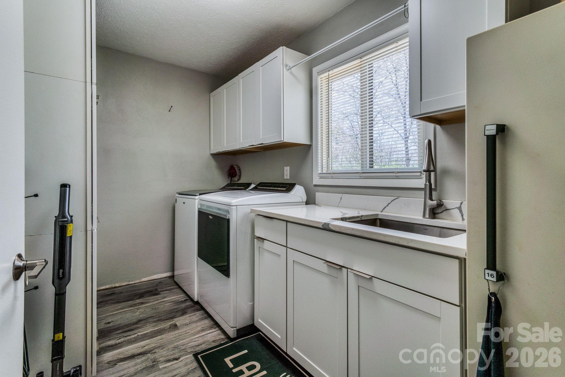 2456 Hendersonville Highway - Photo 19