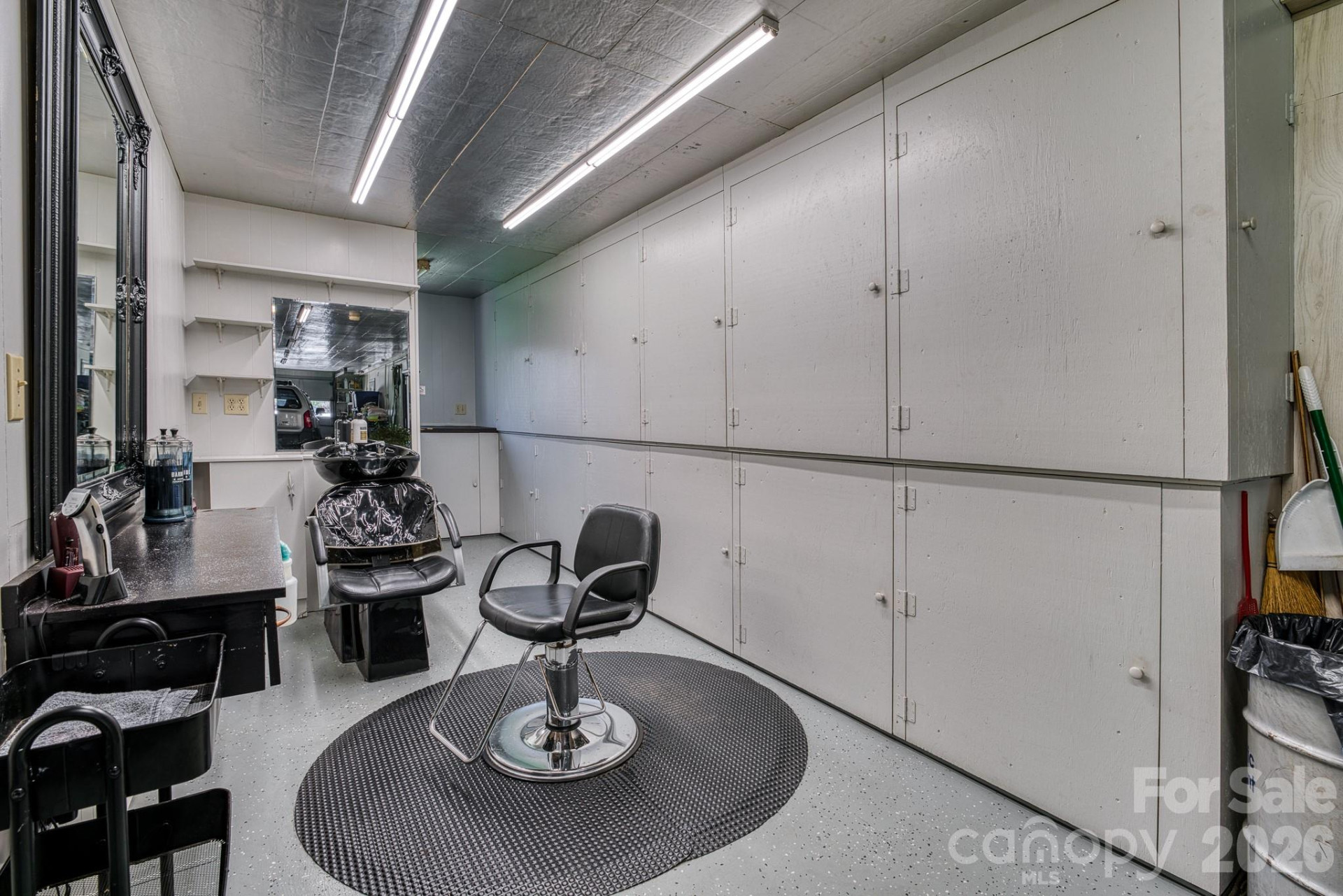 2456 Hendersonville Highway - Photo 29