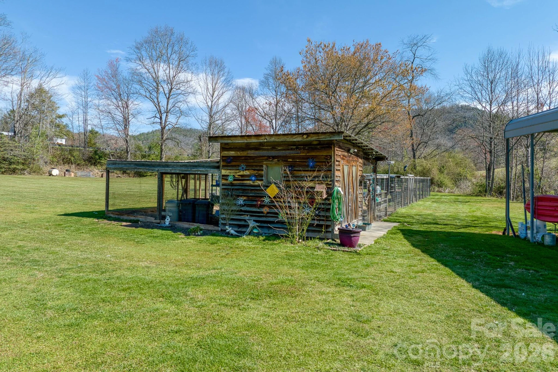 2456 Hendersonville Highway - Photo 10