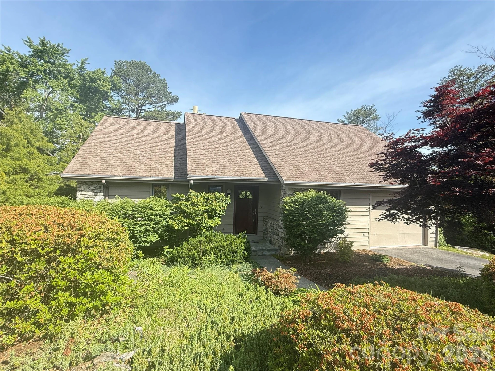 4 Zachary Ridge Road