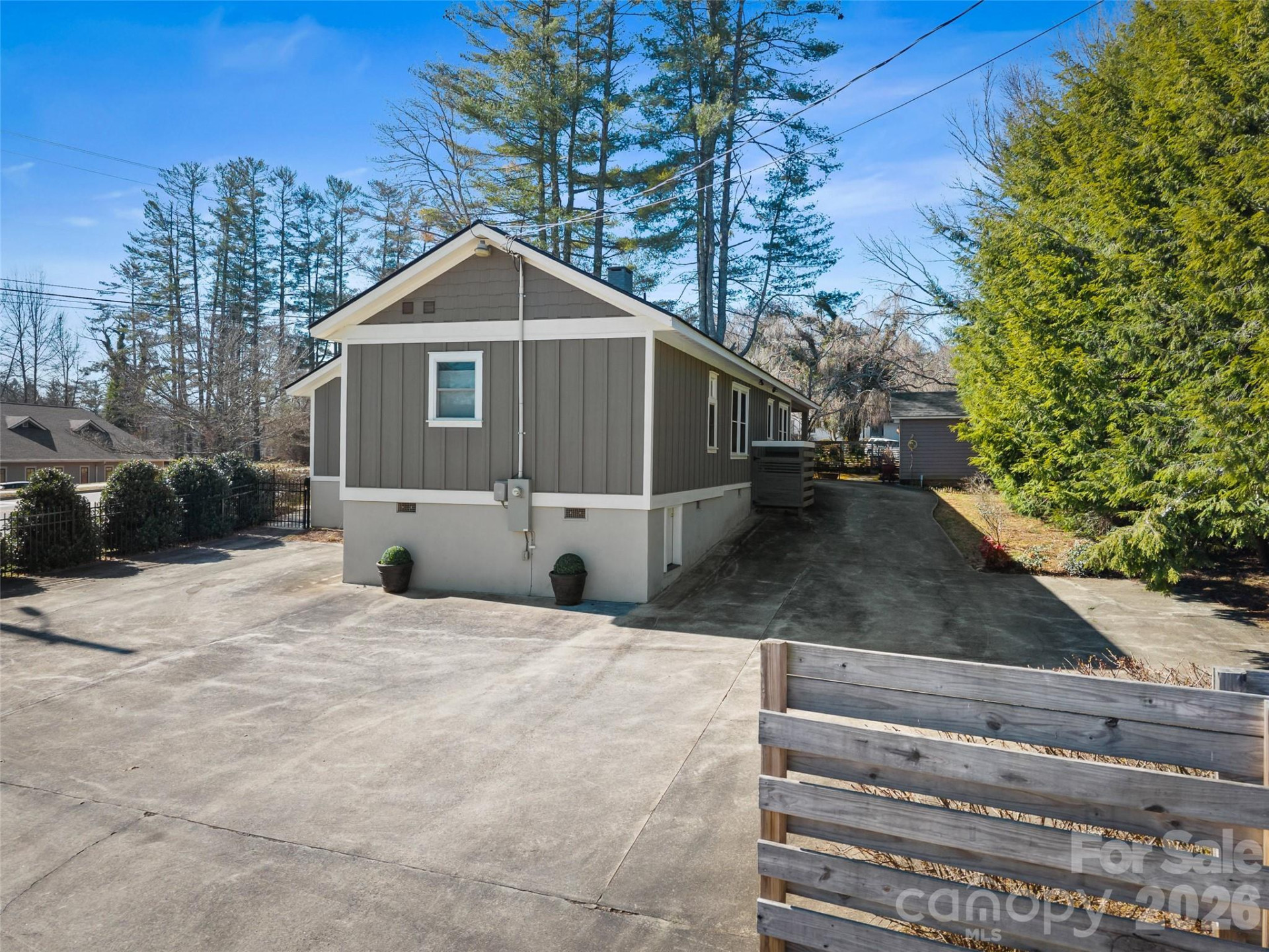 294 Caldwell Street - Photo 4