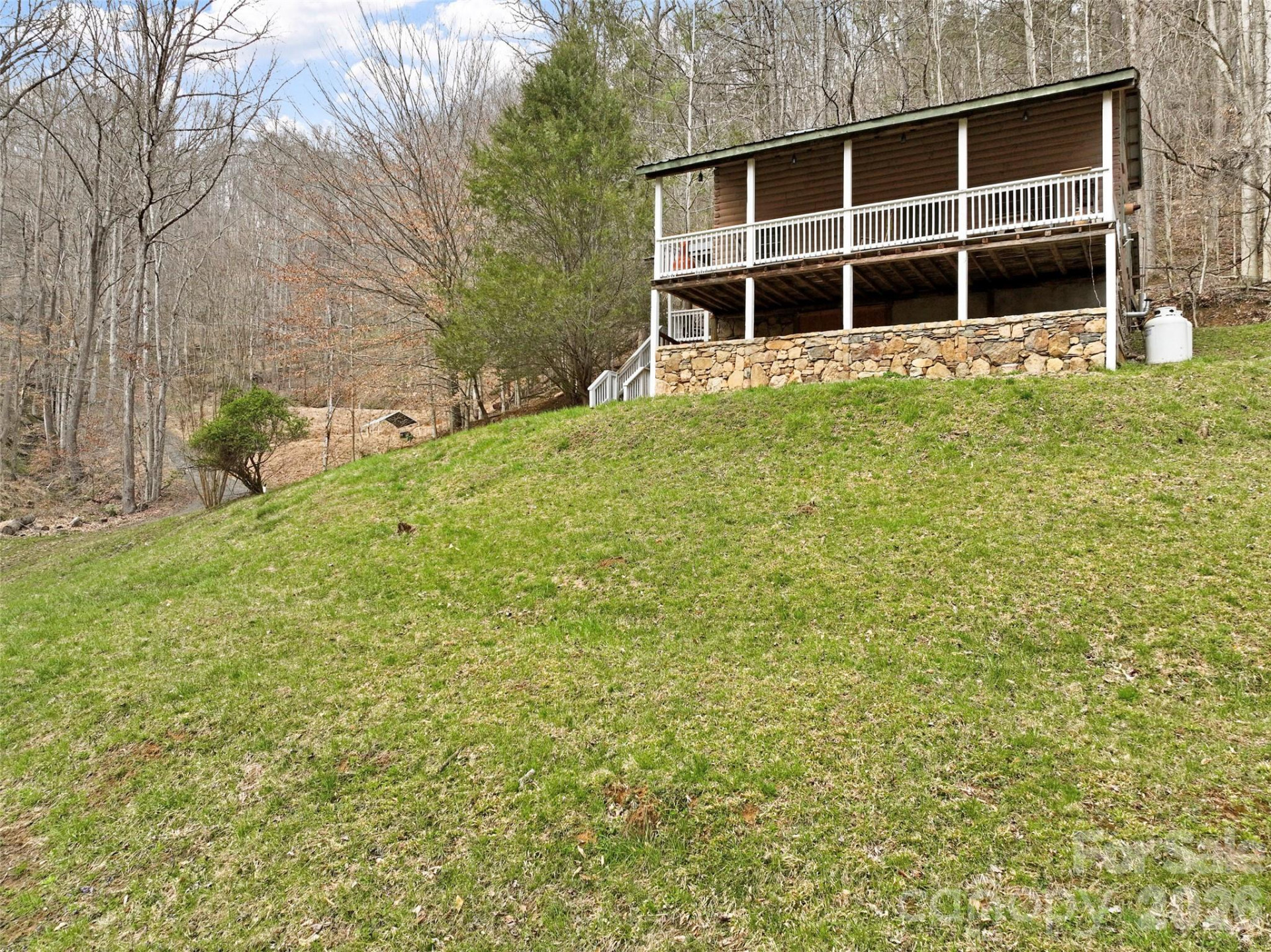 2701 Roses Branch Road - Photo 2