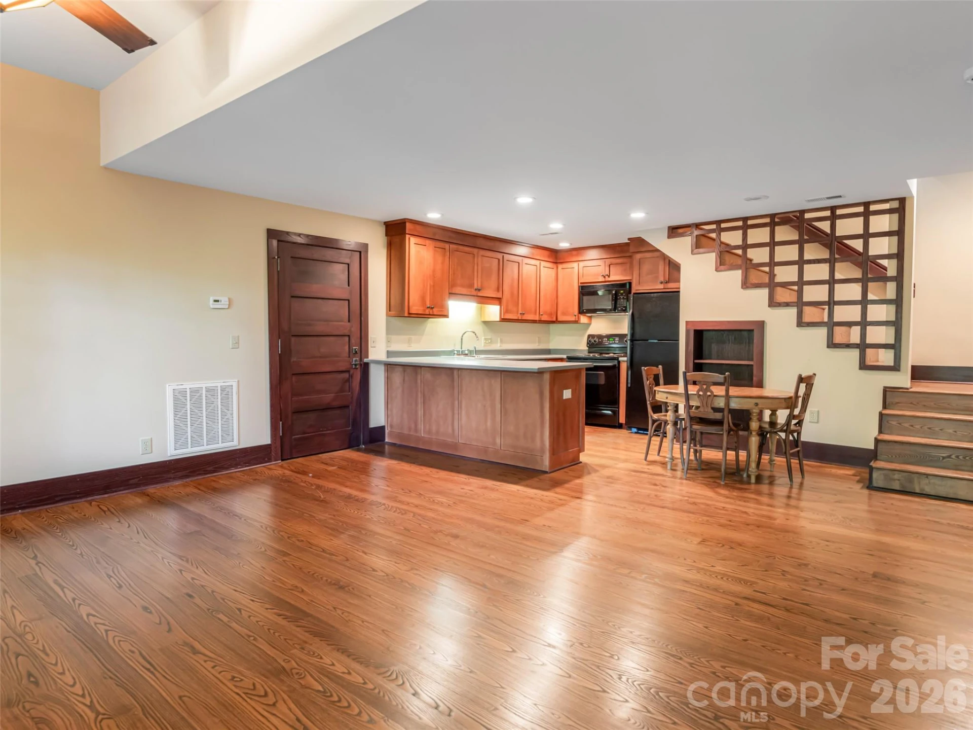 935 Whites Lake Boulevard - Photo 30