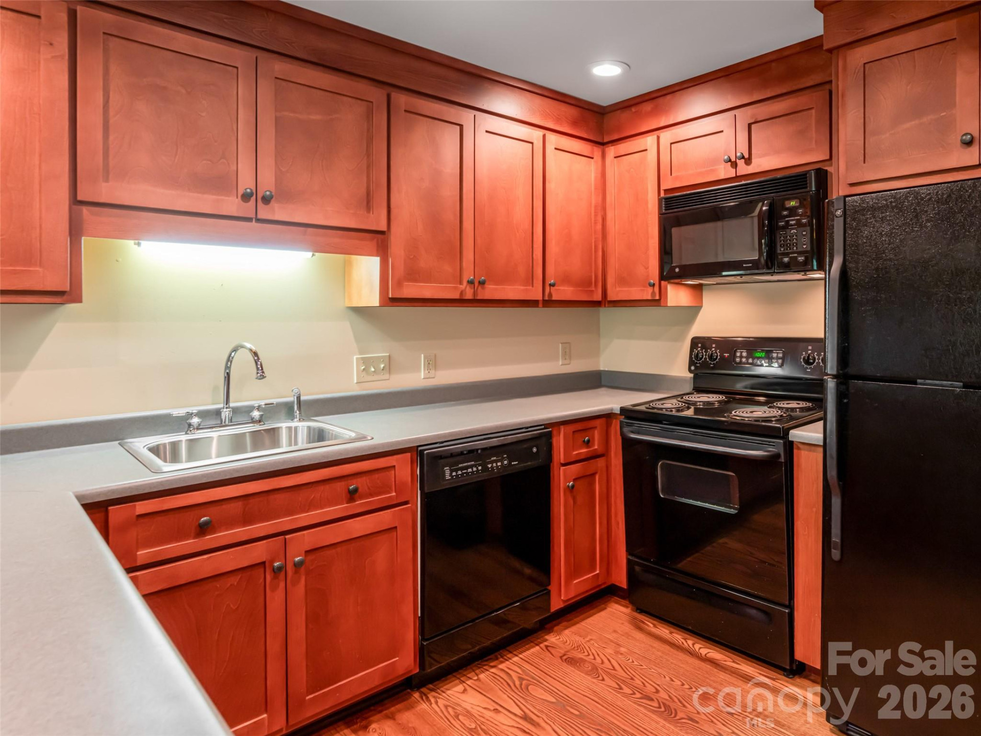 935 Whites Lake Boulevard - Photo 31