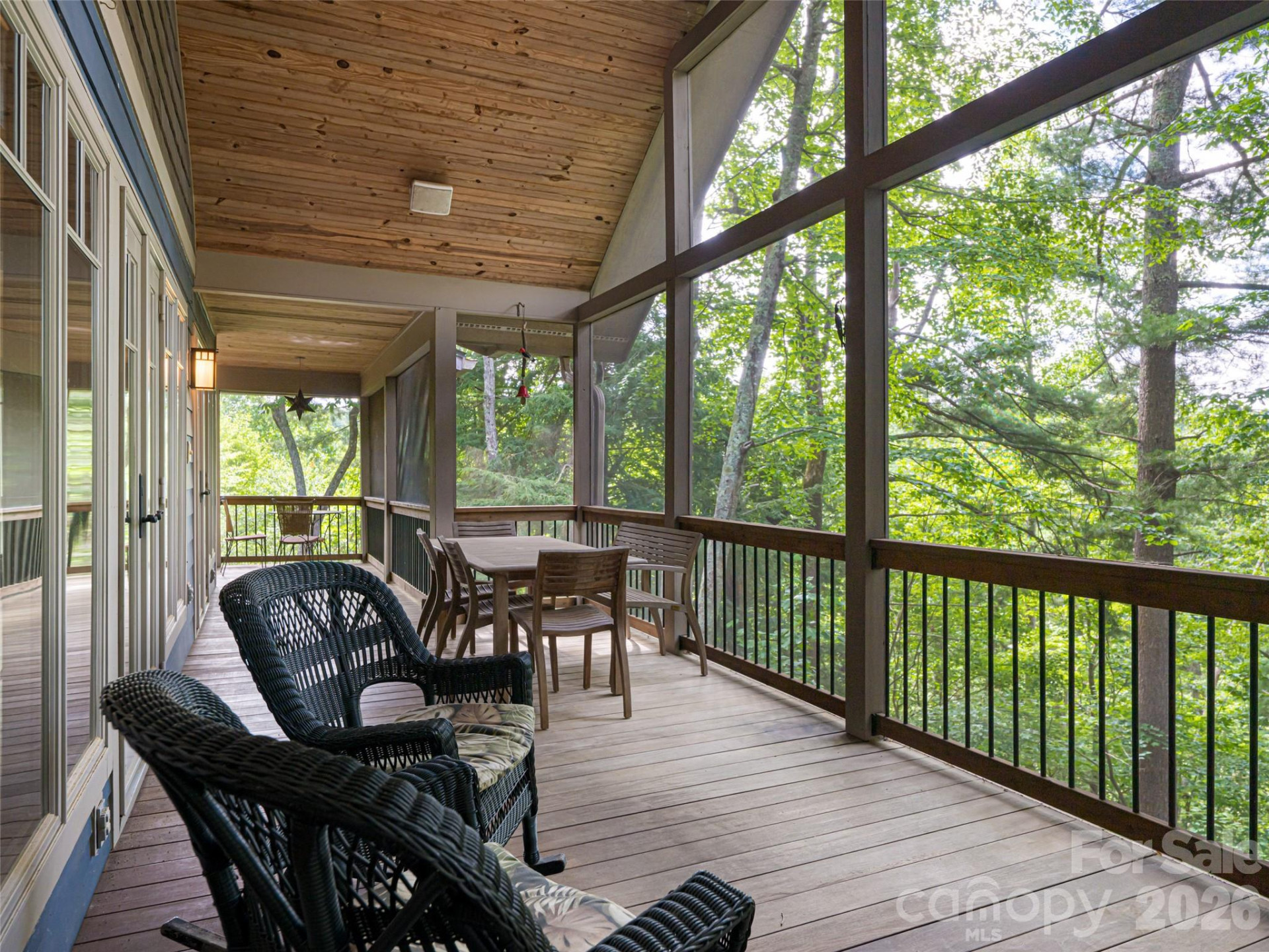 935 Whites Lake Boulevard - Photo 33