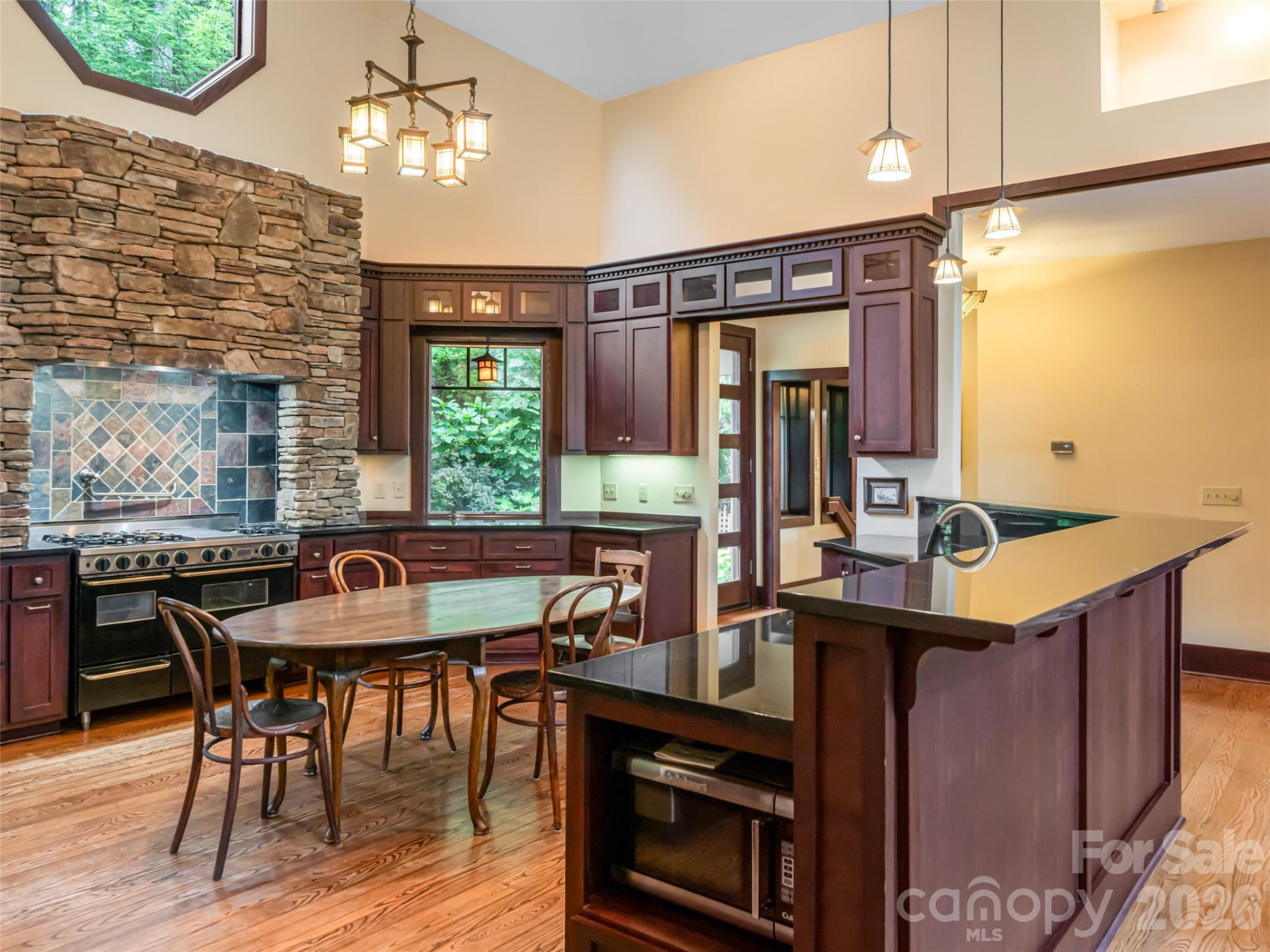 935 Whites Lake Boulevard - Photo 9