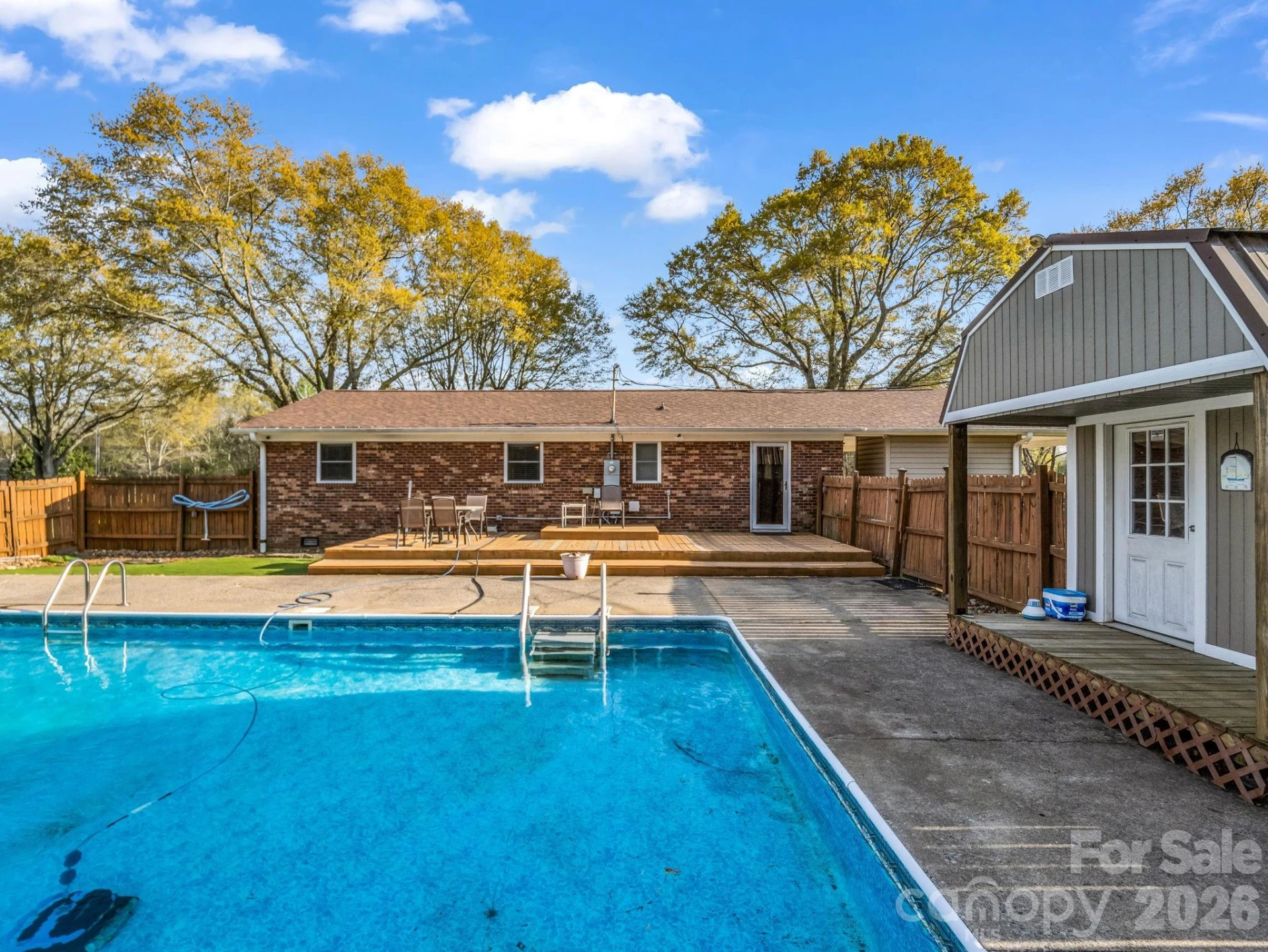 913 Webb Road - Photo 3
