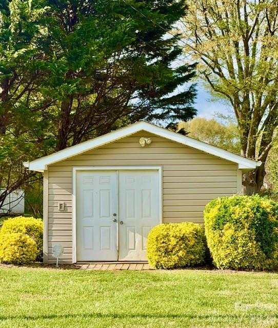 913 Webb Road - Photo 30