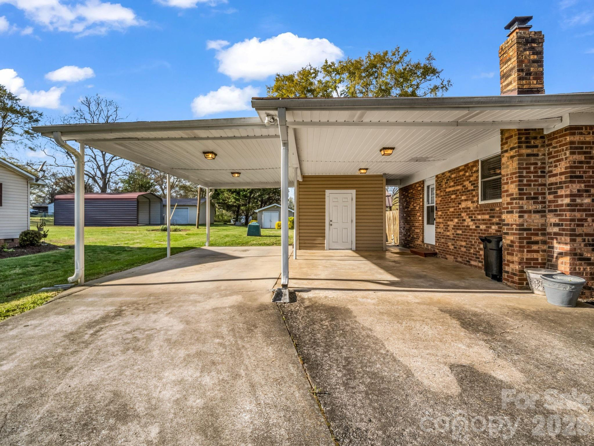 913 Webb Road - Photo 33