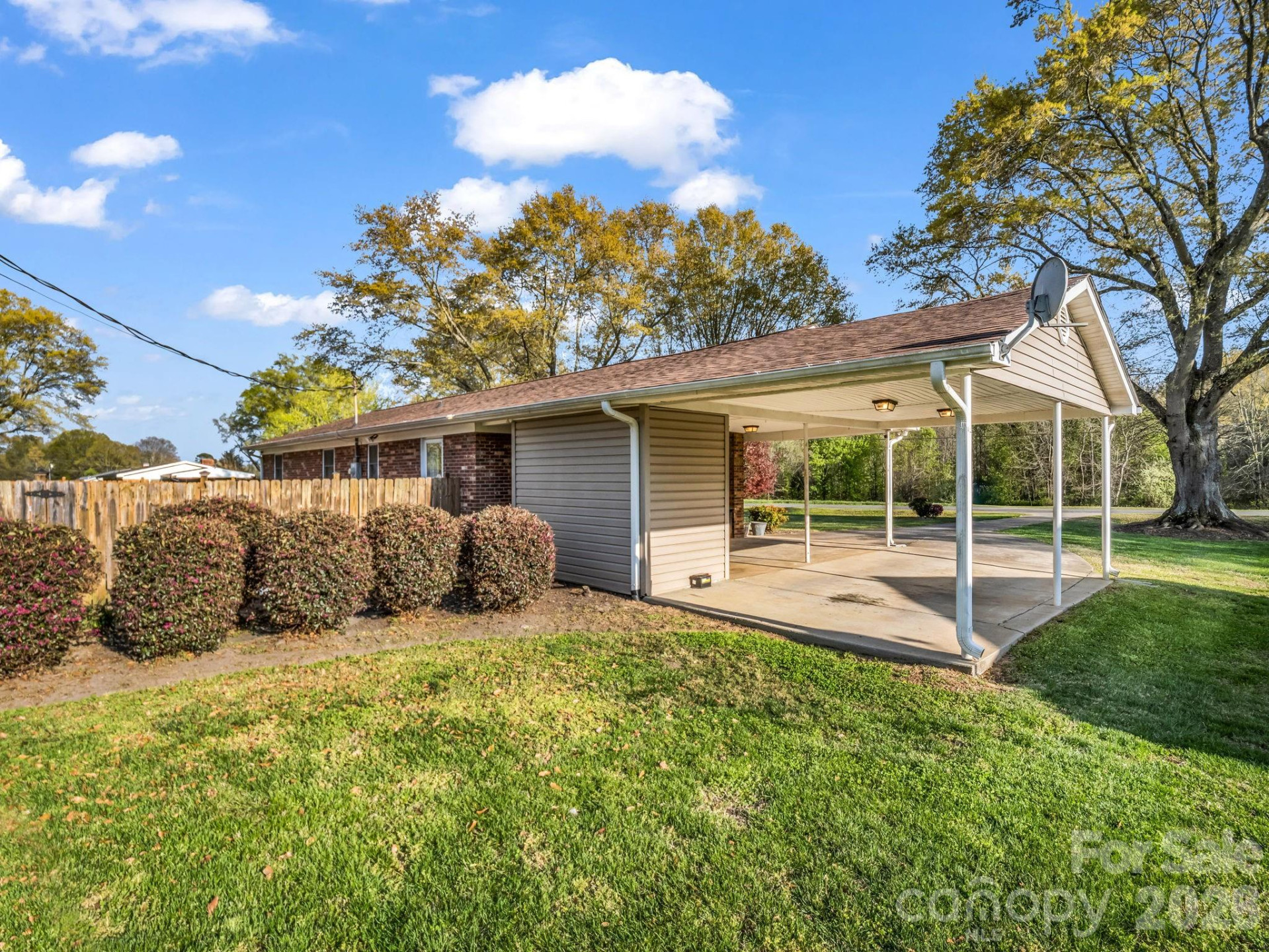 913 Webb Road - Photo 37