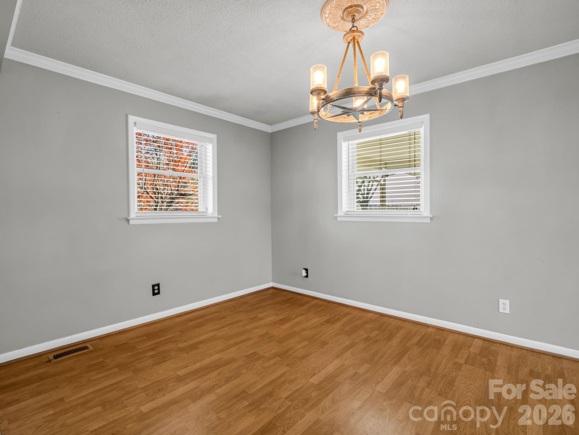 913 Webb Road - Photo 10