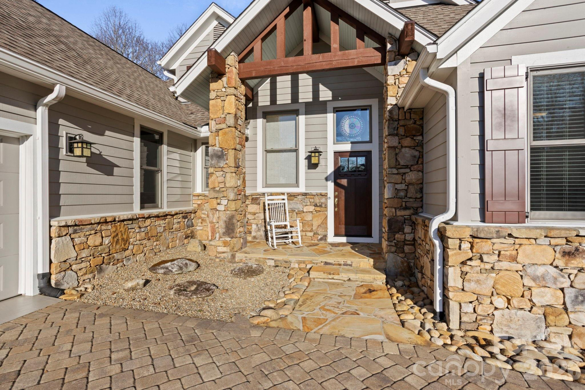 120 Founders Drive - Photo 3