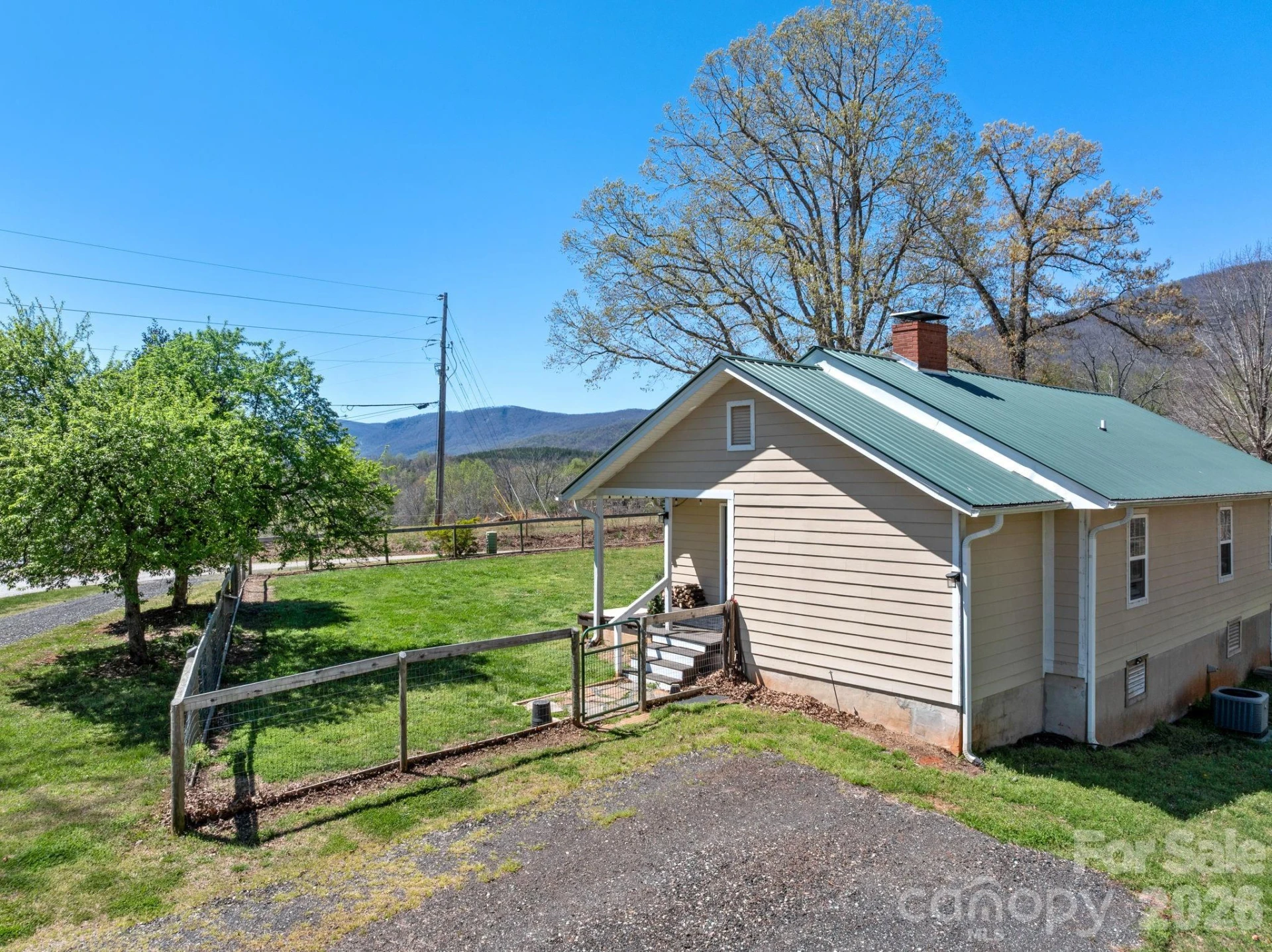 1434 Lake Adger Road - Photo 2